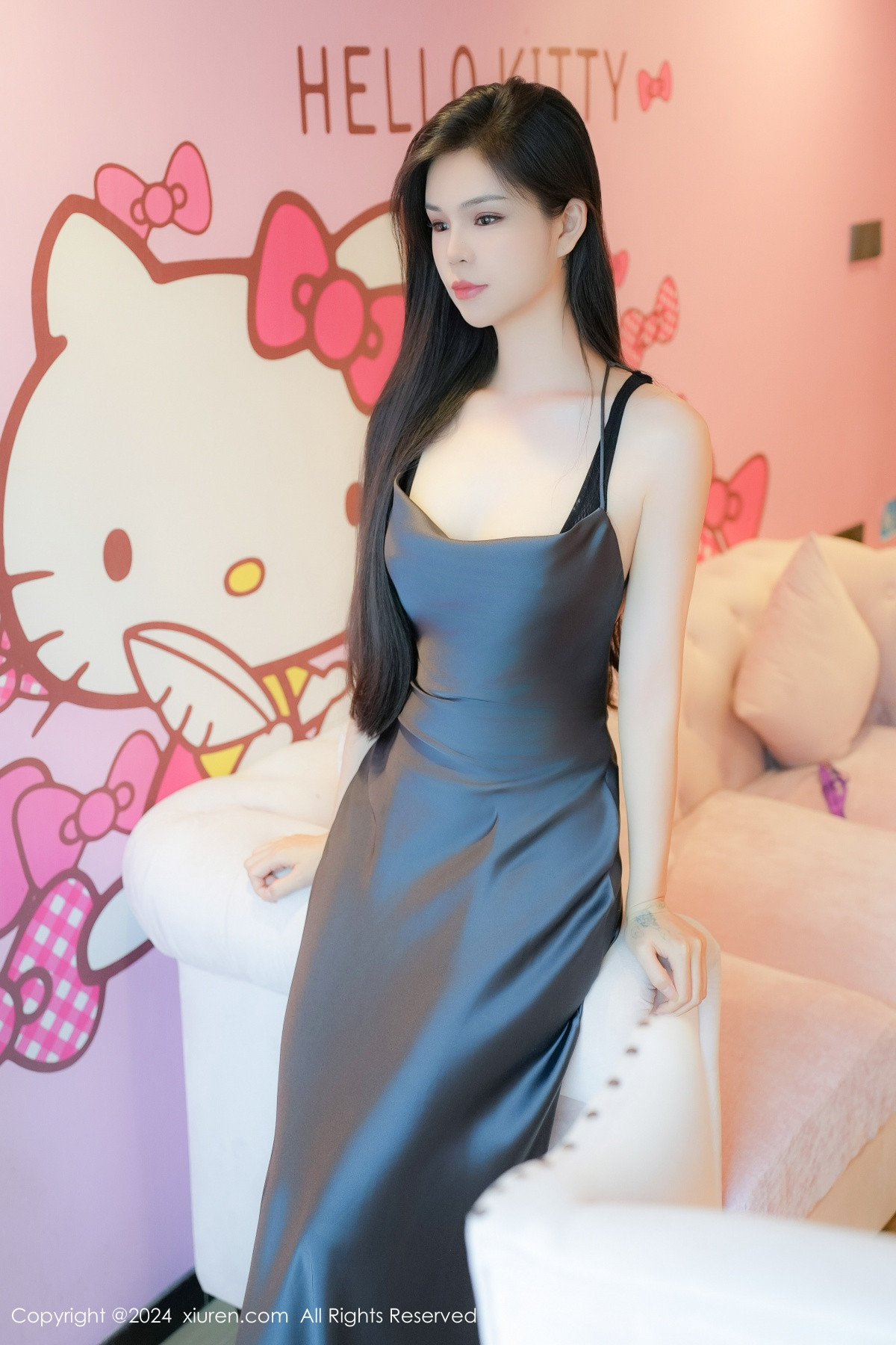 [秀人网] 2024.07.03 No.8795 雪糕CiCi 黑丝美腿  第7张