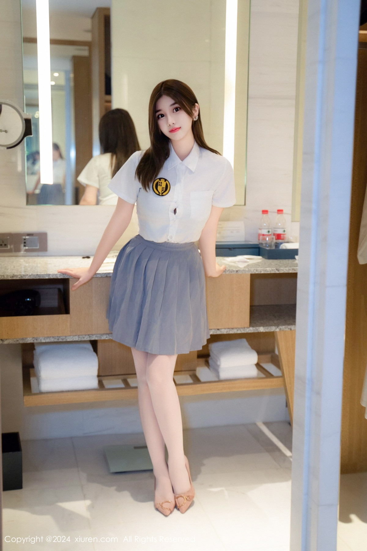 [秀人网] 2024.08.26 No.9066 周jojobaby 美腿丝袜  第17张
