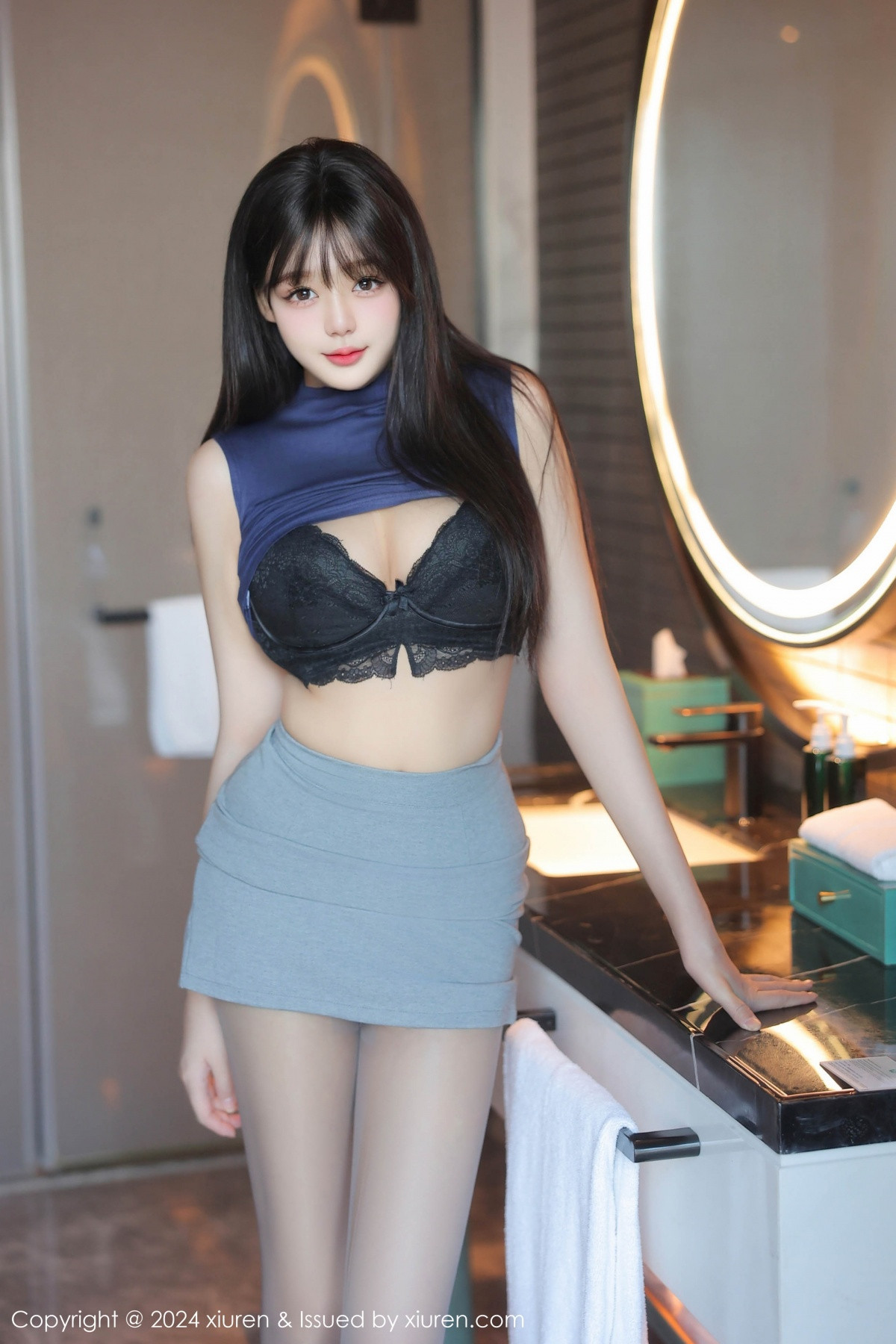 [秀人网] 2024.09.30 No.9233 柚柚小奶瓶 美腿短裙  第30张