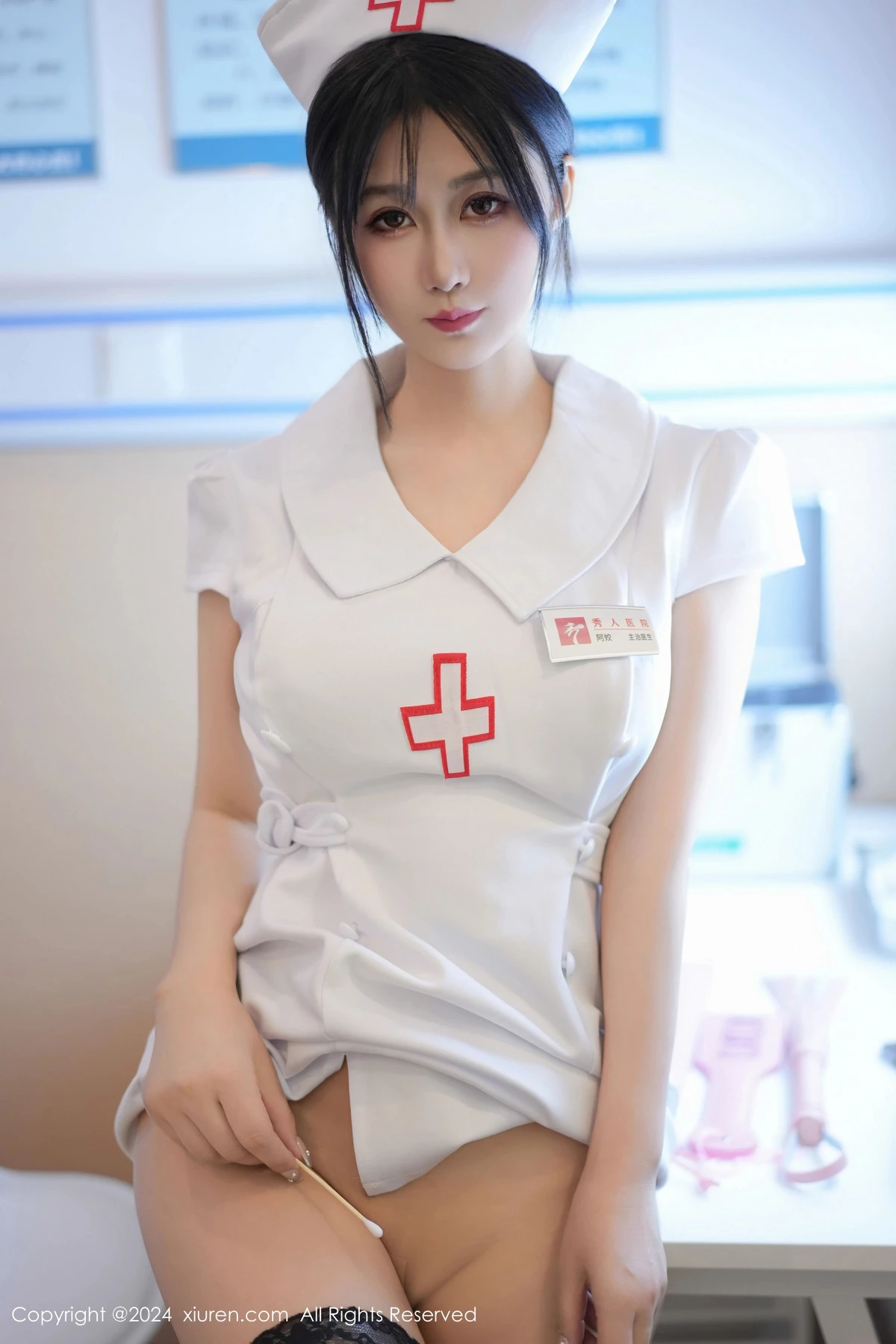 [秀人网] 2024.05.10 No.8512 laura阿姣 美腿黑丝  第9张