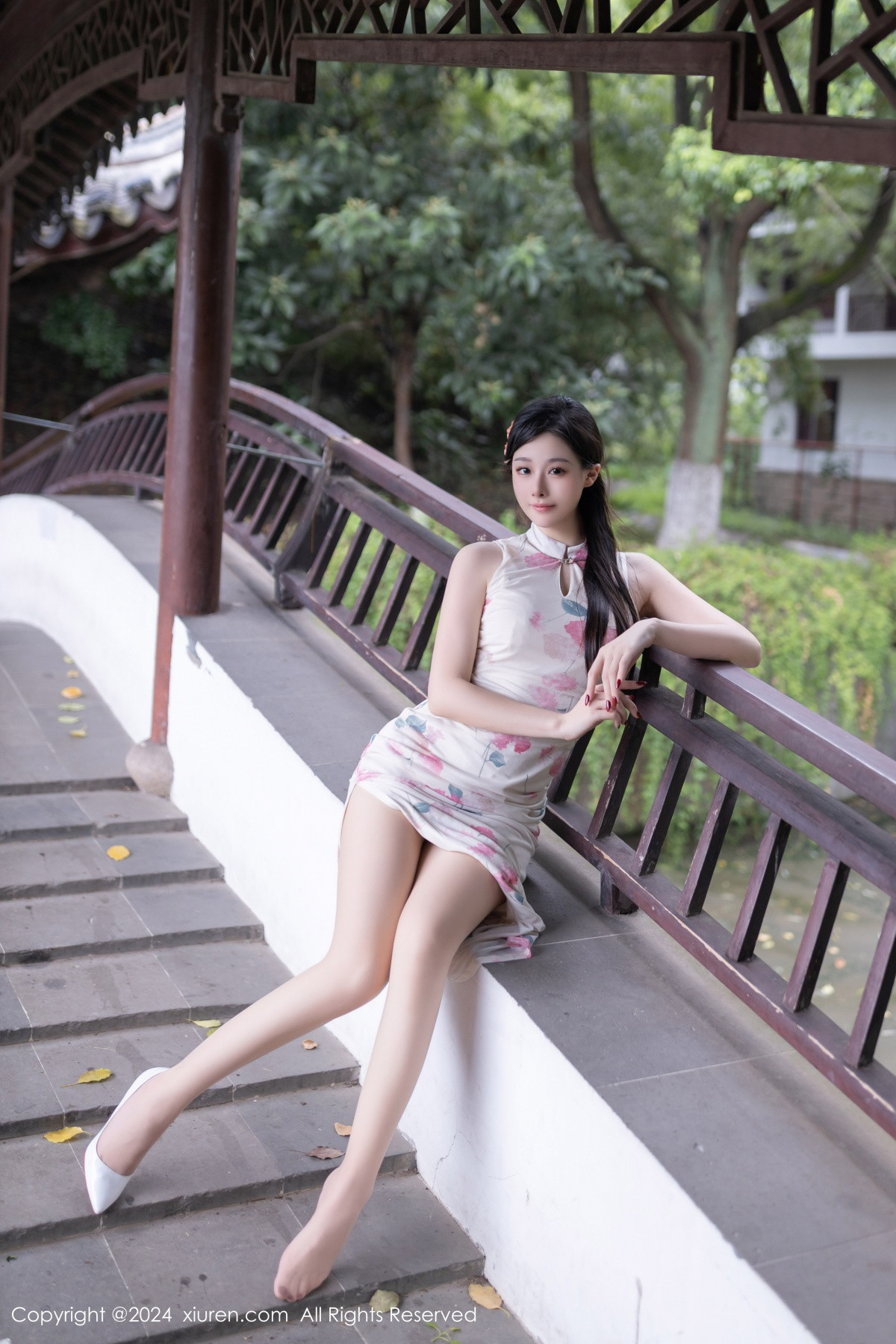 [秀人网] 2024.08.29 No.9087 小逗逗 丝袜美腿  第24张