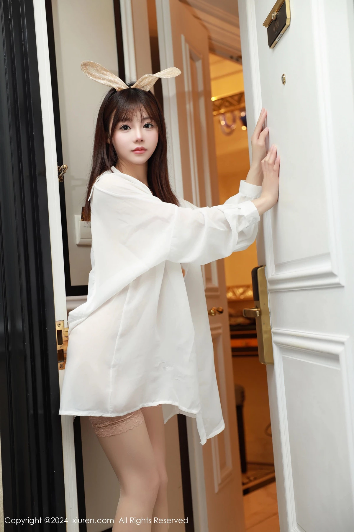 [秀人网] 2024.06.04 No.8645 佘贝拉Bella 丝袜美腿  第8张