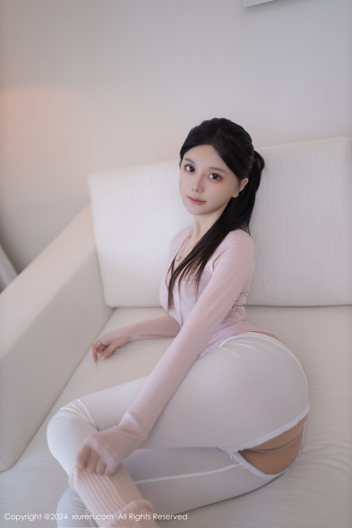 [秀人网] 2024.06.14 No.8705 幼幼 丝袜美腿  第20张