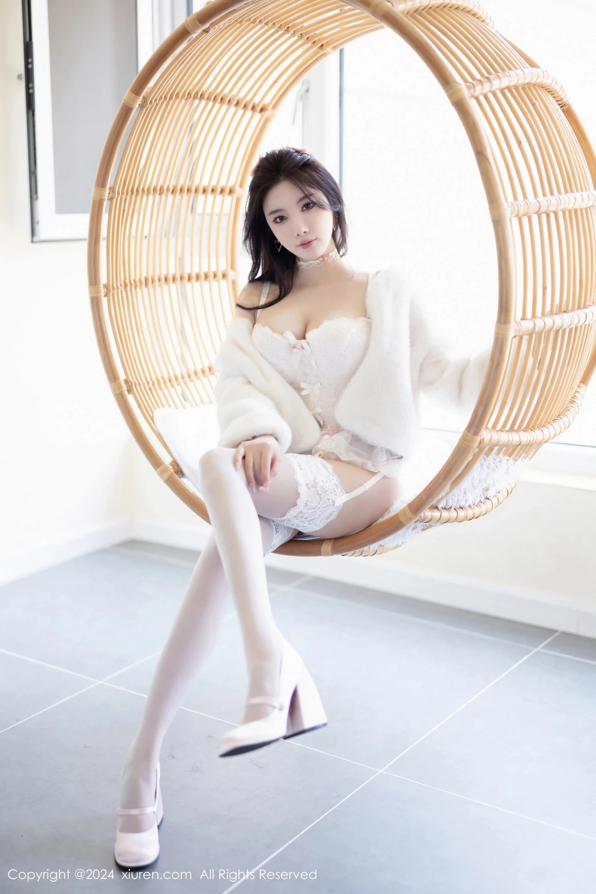 [秀人网] 2024.05.20 No.8570 杨晨晨Yome 美腿丝袜  第5张