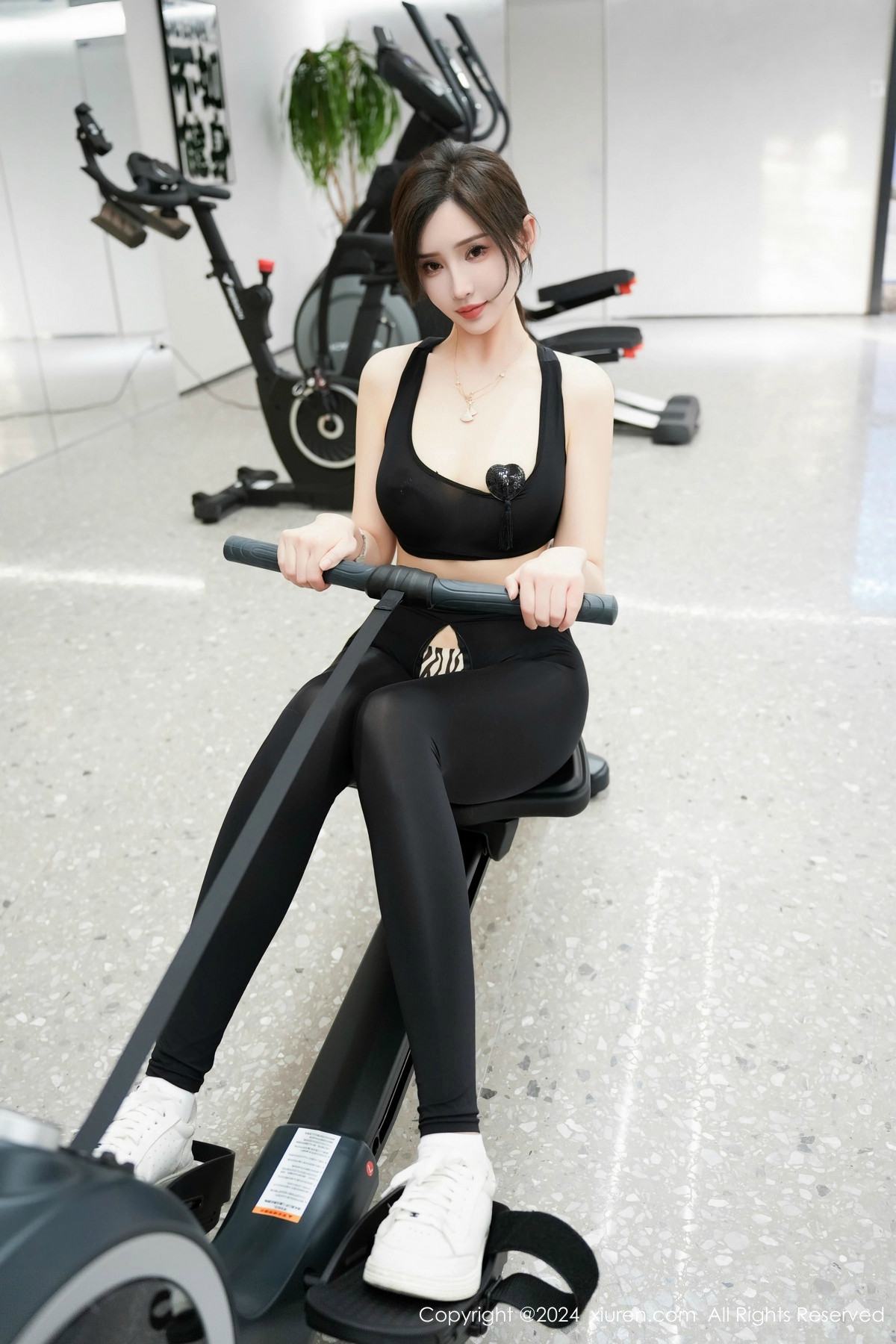 [秀人网] 2024.07.05 No.8810 Carol周妍希X 健身场景  第25张