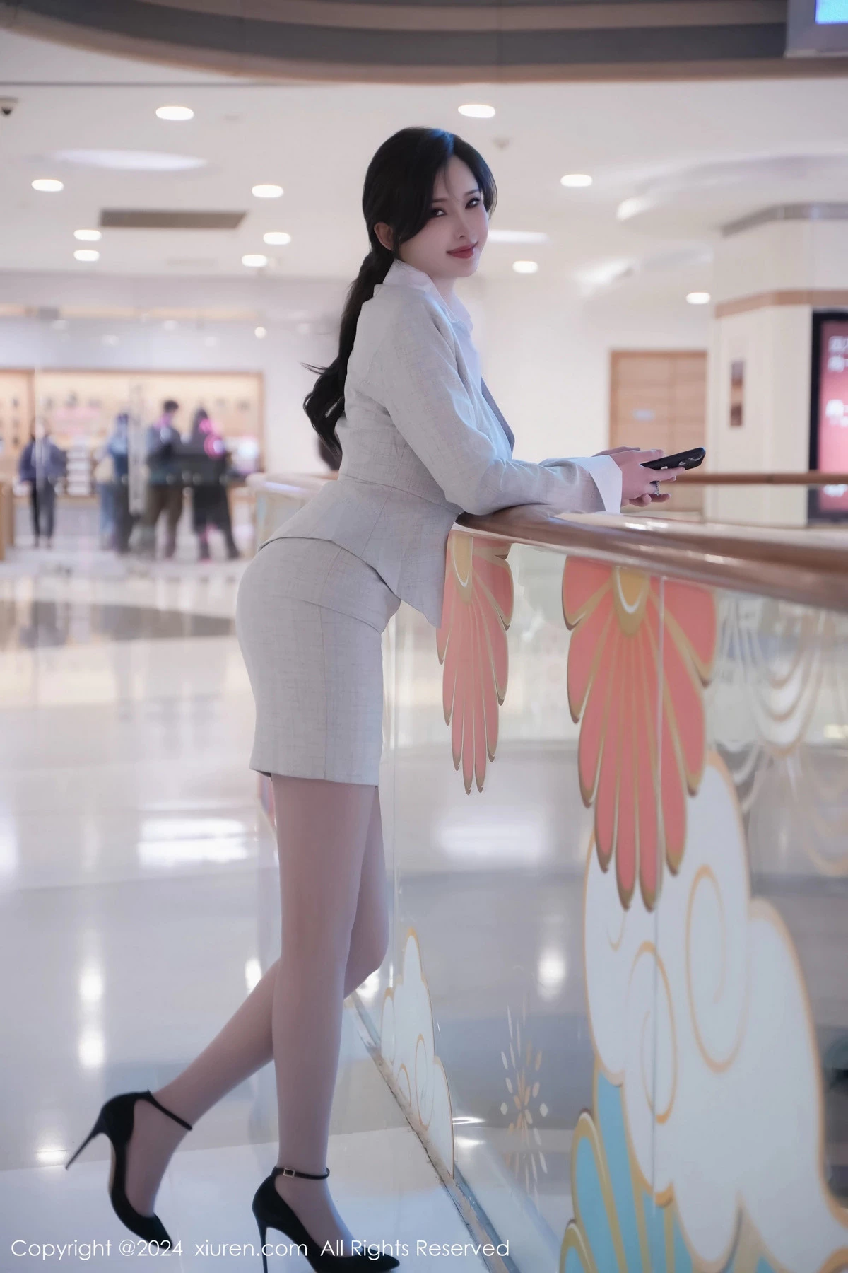 [秀人网] 2024.04.24 No.8444 Carol周妍希X 丝袜美腿  第5张