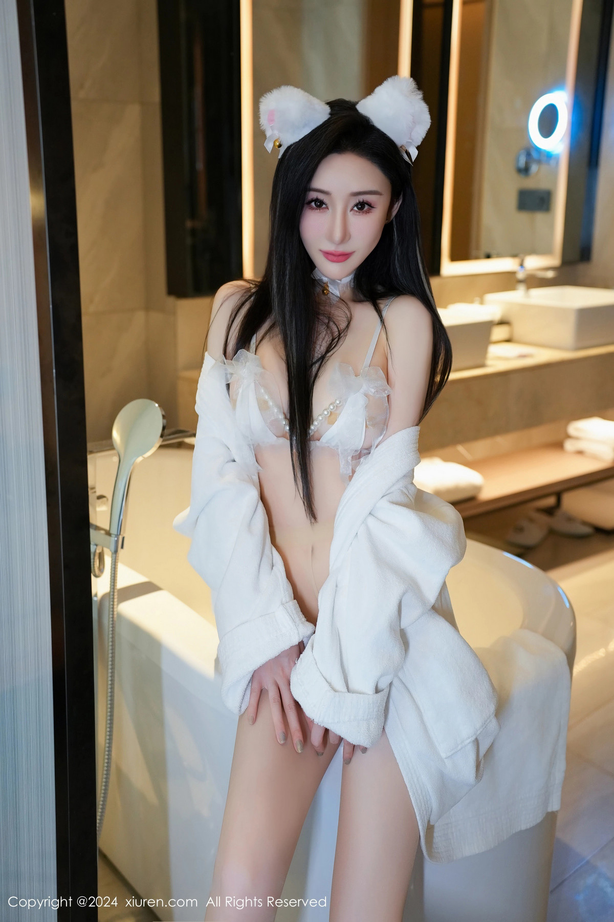 [秀人网] 2024.06.11 No.8679 田兮白 丝袜美腿  第84张