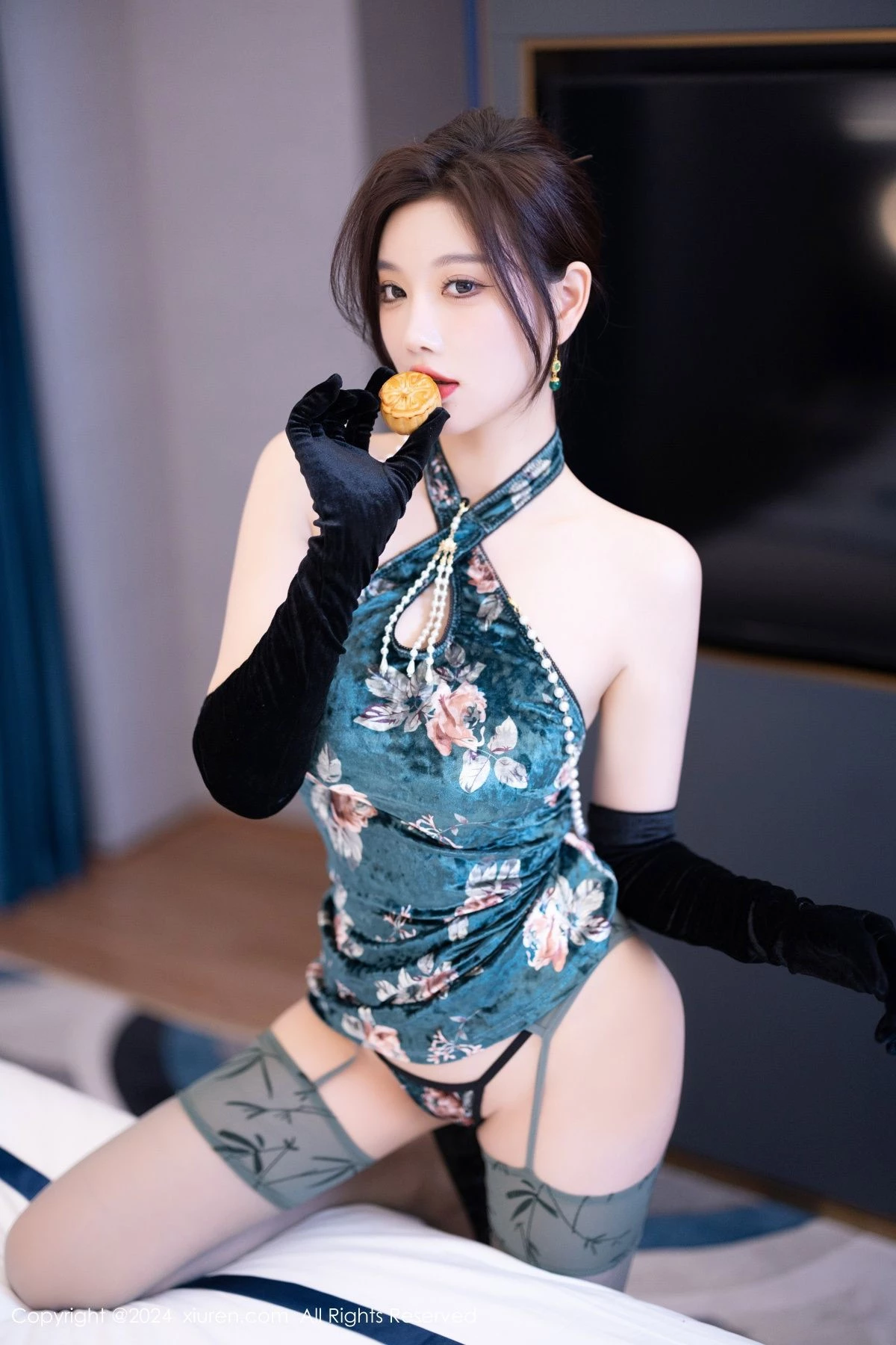 [秀人网] 2024.09.14 No.9165 杨晨晨Yome 黑丝美腿  第27张