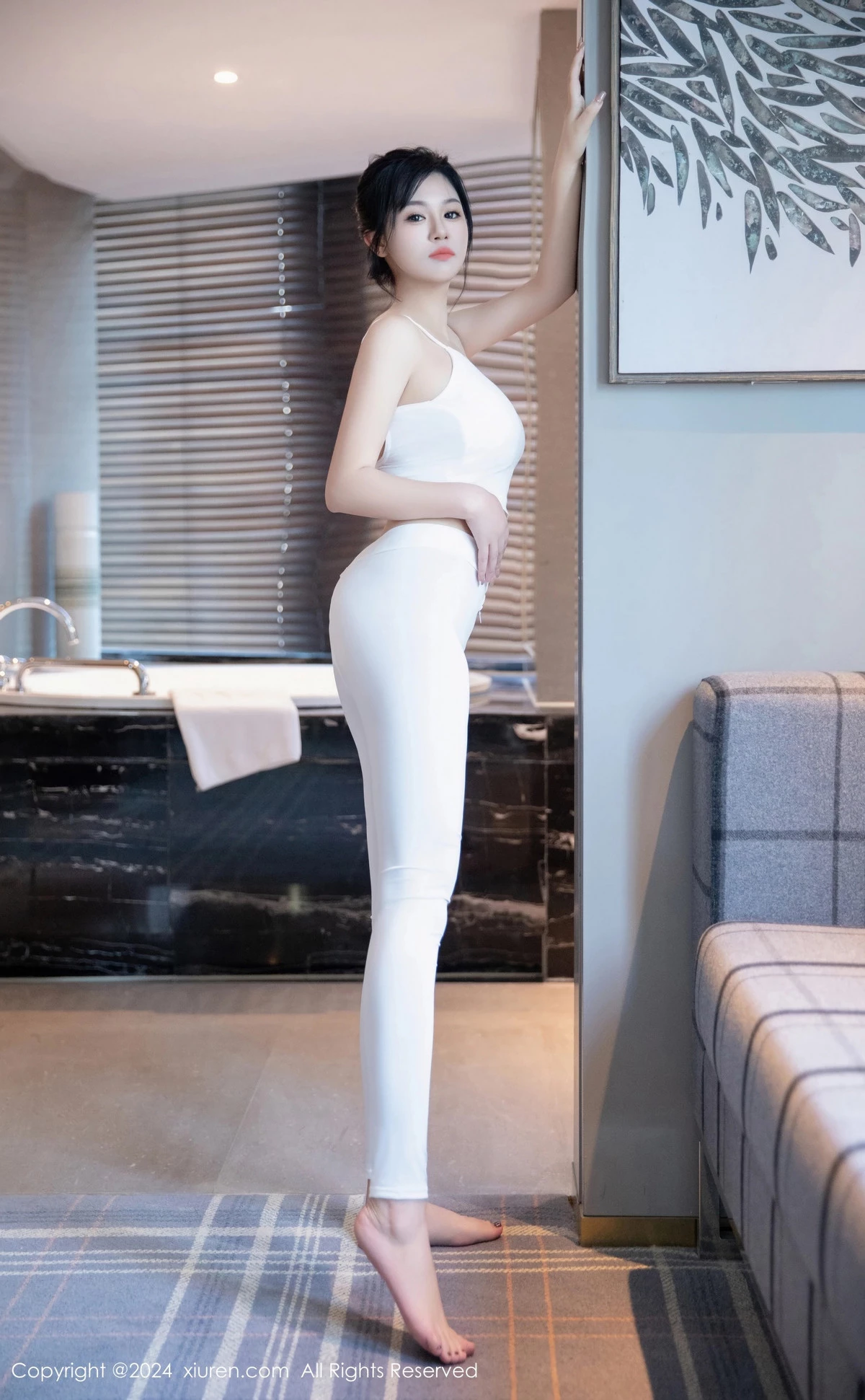 [秀人网] 2024.05.21 No.8575 金小依 美乳性感
