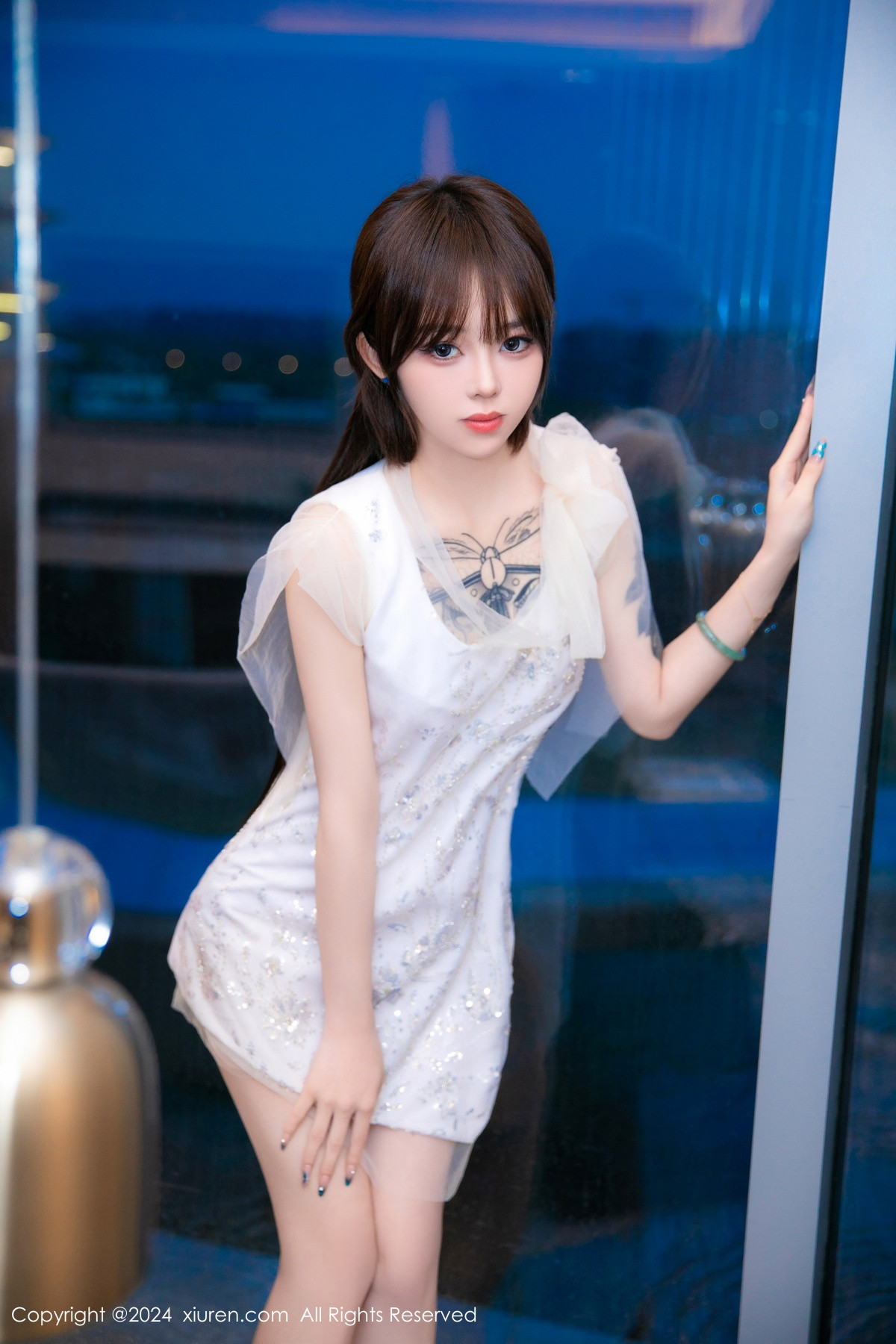 [秀人网] 2024.06.13 No.8696 奶瓶. 美腿性感  第4张