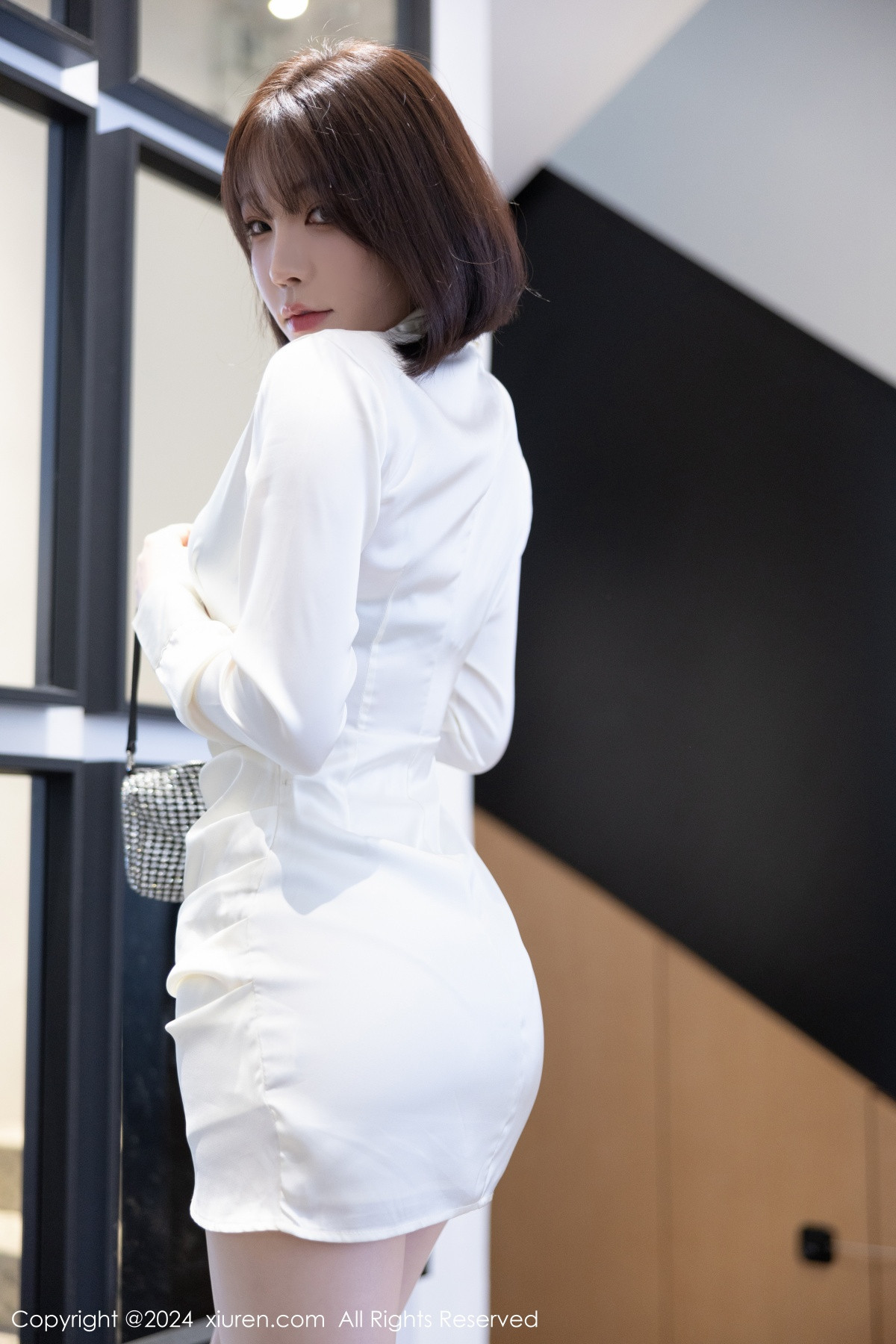 [秀人网] 2024.08.02 No.8963 徐莉芝Booty 丝袜美腿