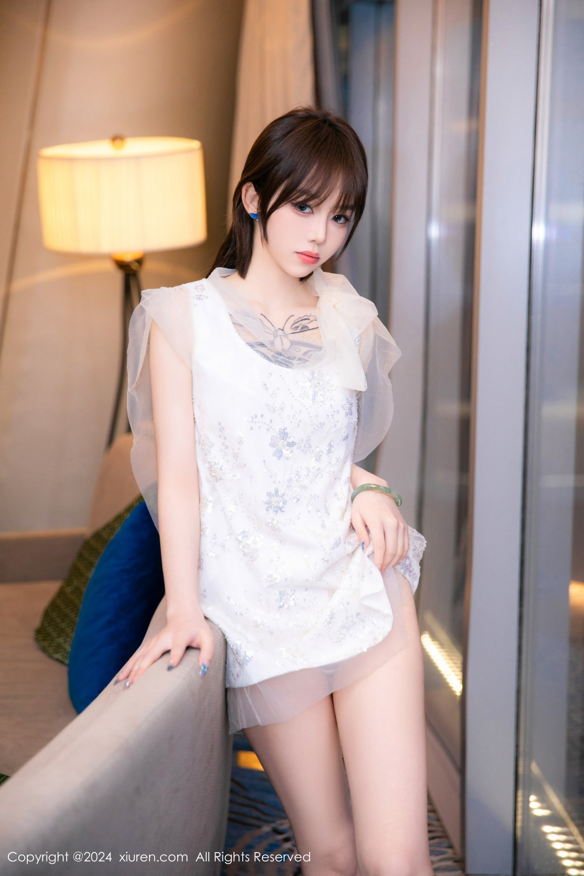 [秀人网] 2024.06.13 No.8696 奶瓶. 美腿性感  第5张