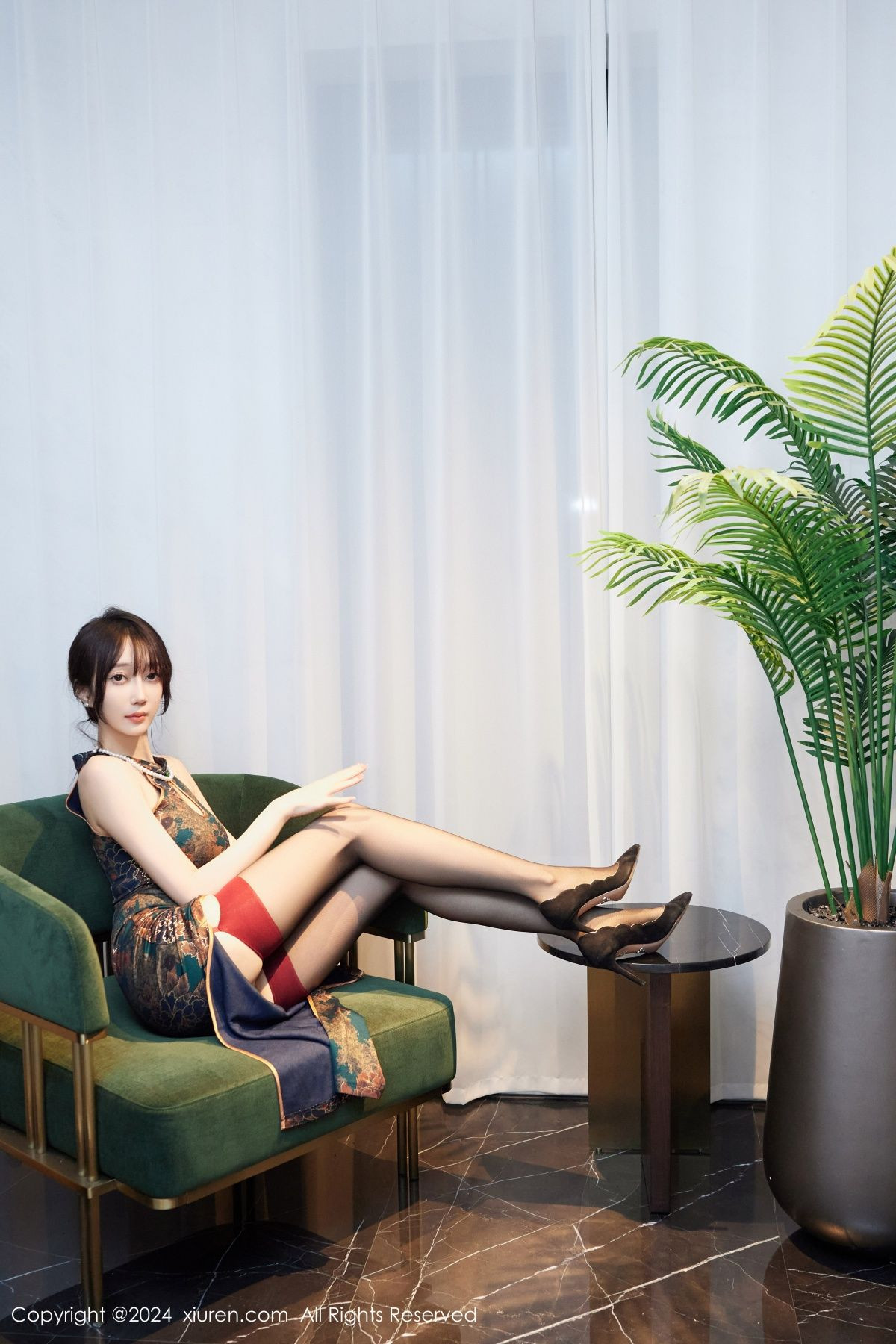 [秀人网] 2024.08.09 No.8995 玥儿玥er 黑丝美腿  第48张