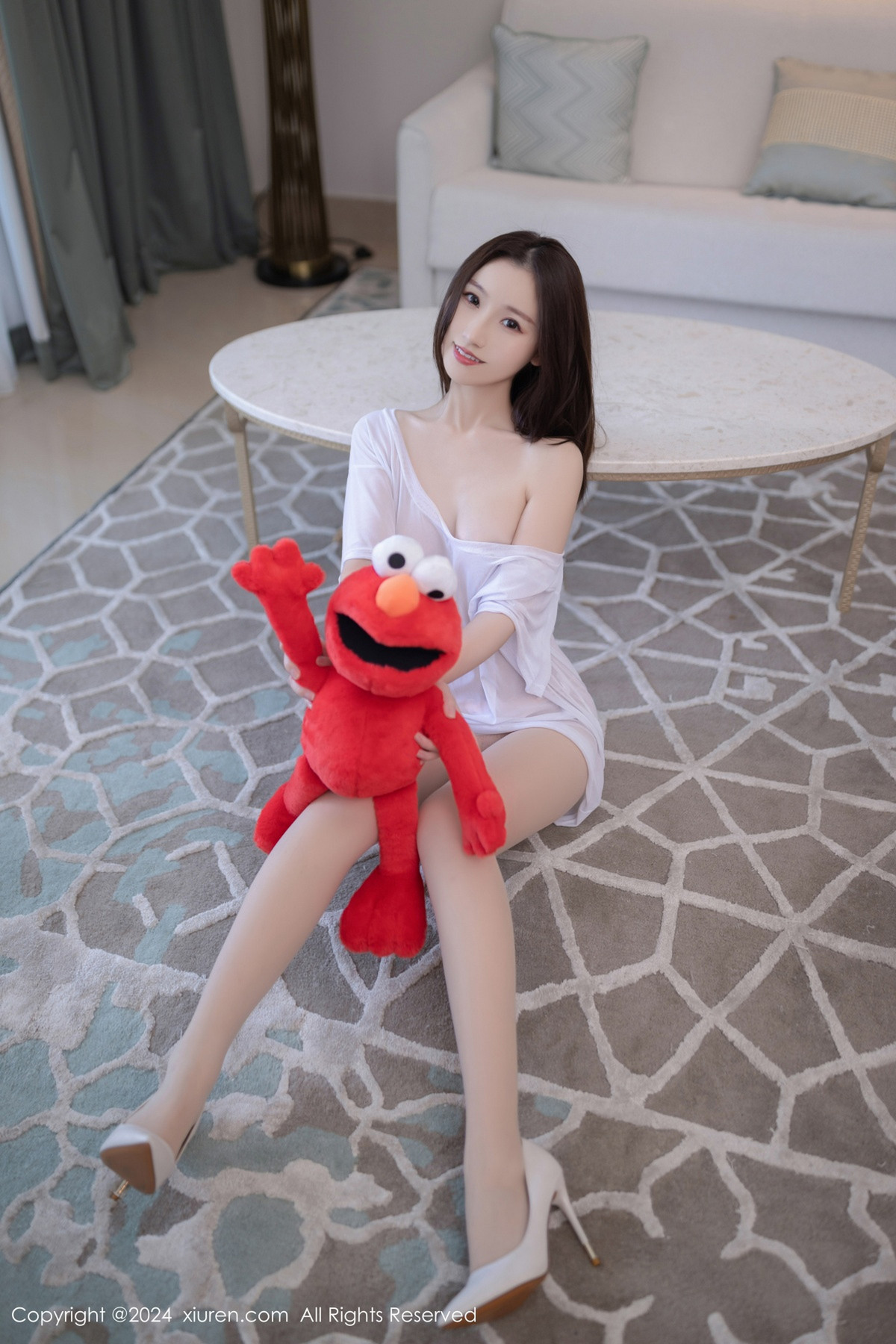 [秀人网] 2024.07.10 No.8834 杏子Yada 丝袜美腿  第21张