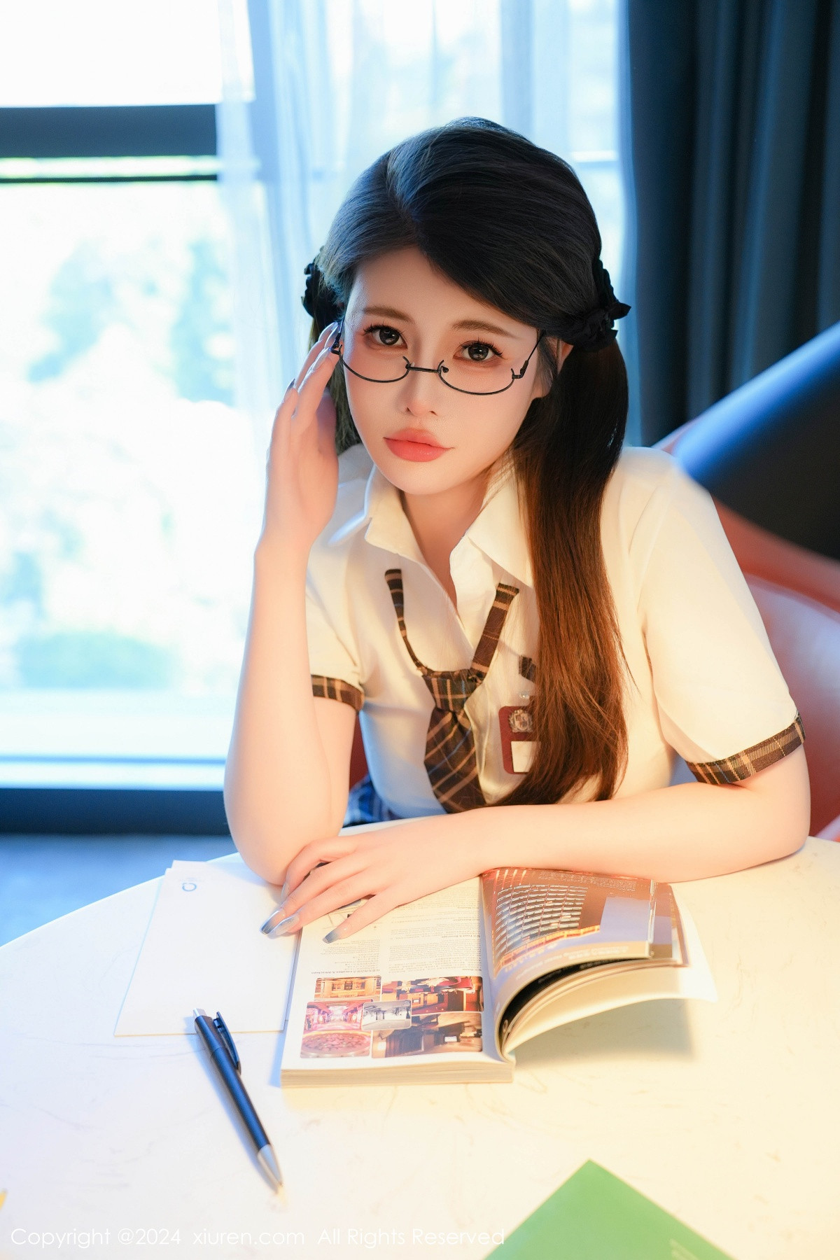 [秀人网] 2024.07.04 No.8803 甜妮 丰腴美臀  第12张