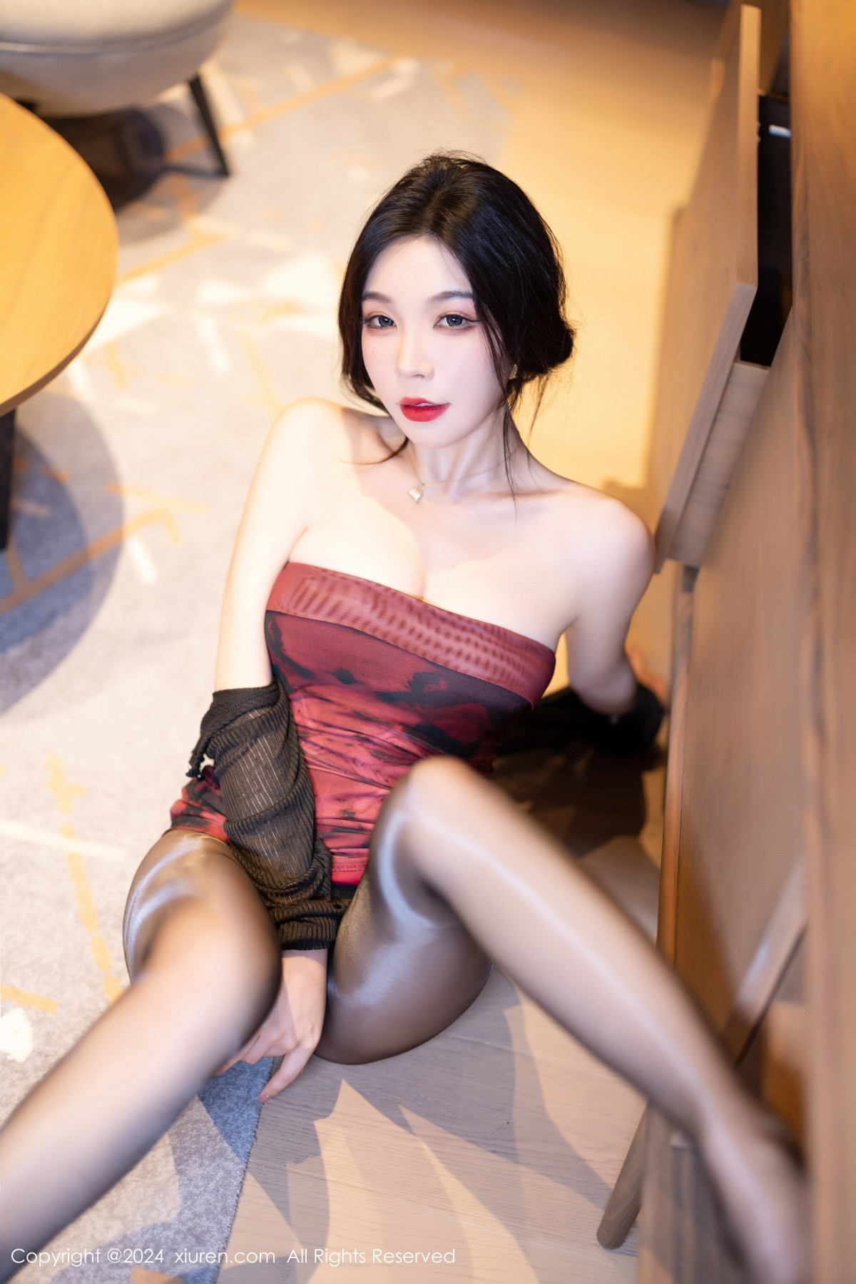 [秀人网] 2024.06.06 No.8664 徐莉芝Booty 黑丝美腿  第36张