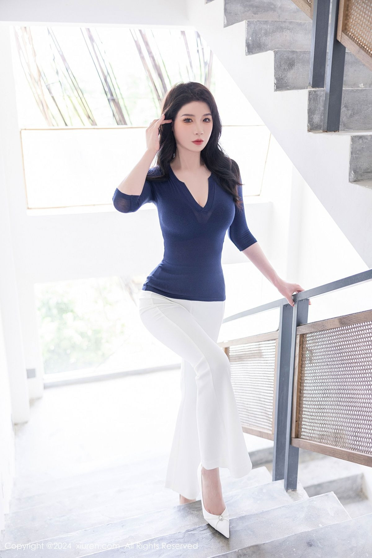 [秀人网] 2024.10.28 No.9355 梦心玥 丝袜美腿