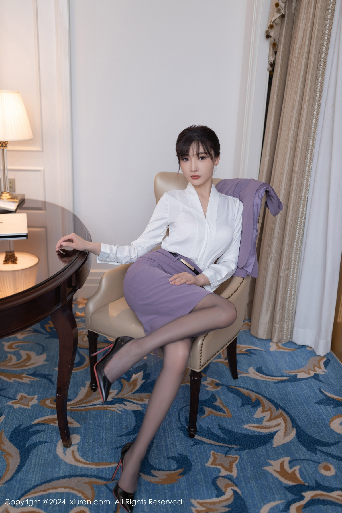[秀人网] 2024.06.13 No.8700 陆萱萱 黑丝美腿  第12张