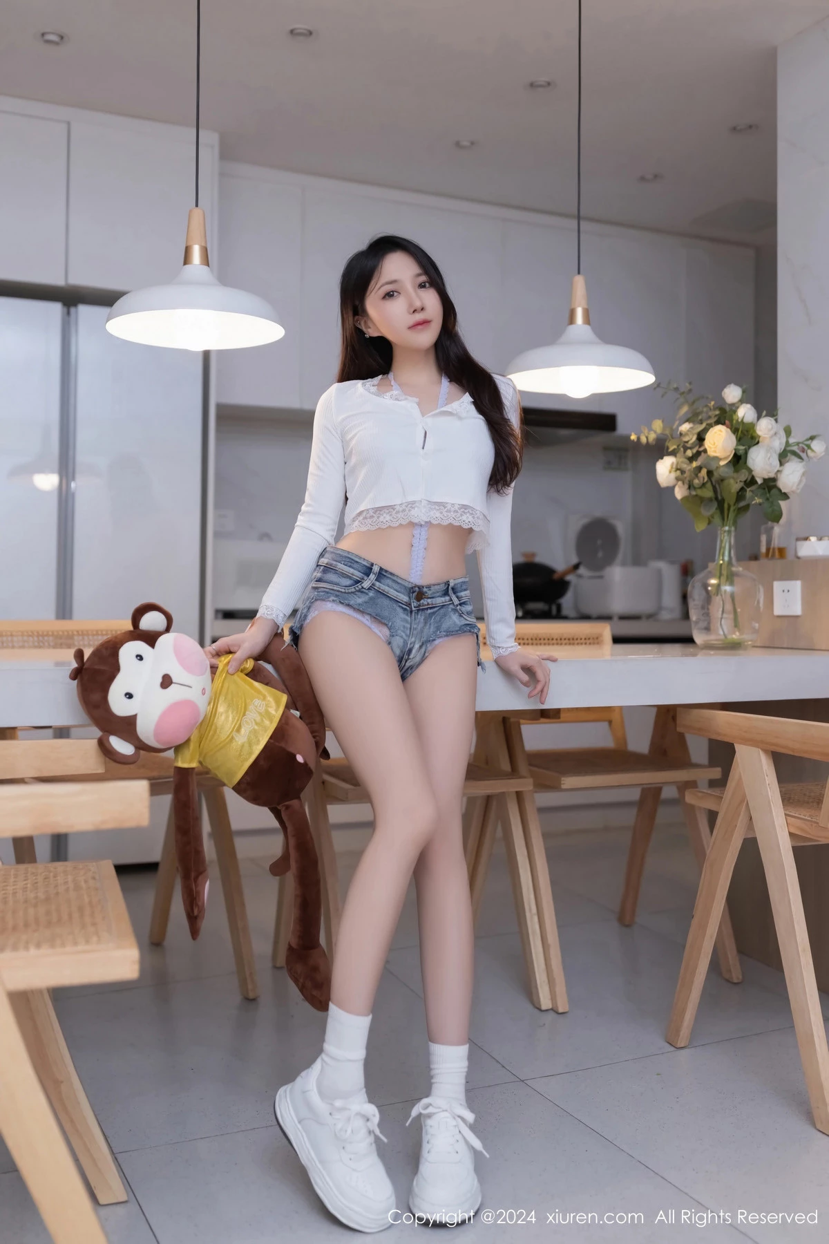 [秀人网] 2024.05.31 No.8639 鱼子酱Fish 美腿性感  第7张