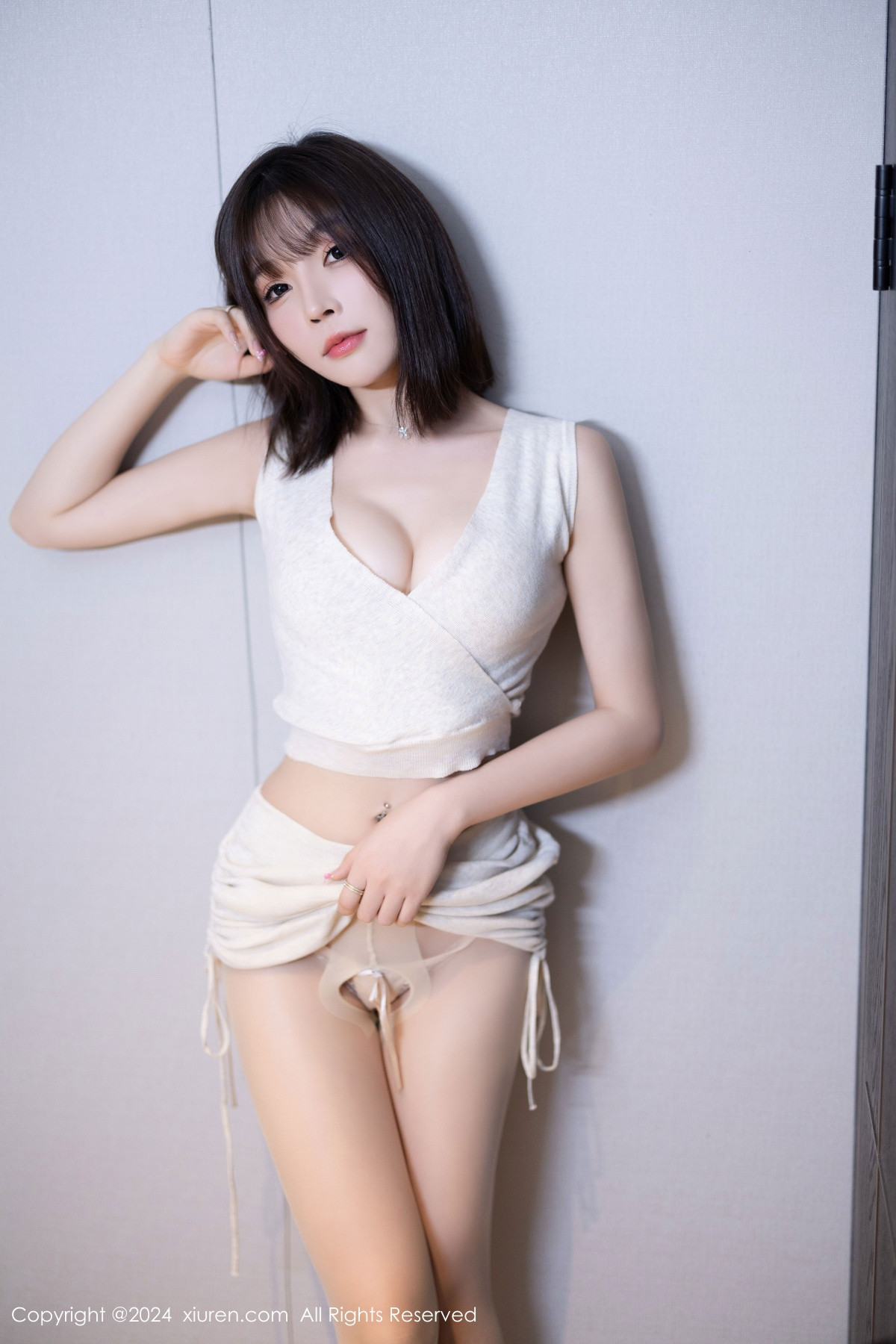 [秀人网] 2024.10.16 No.9298 徐莉芝Booty 美腿丝袜  第13张