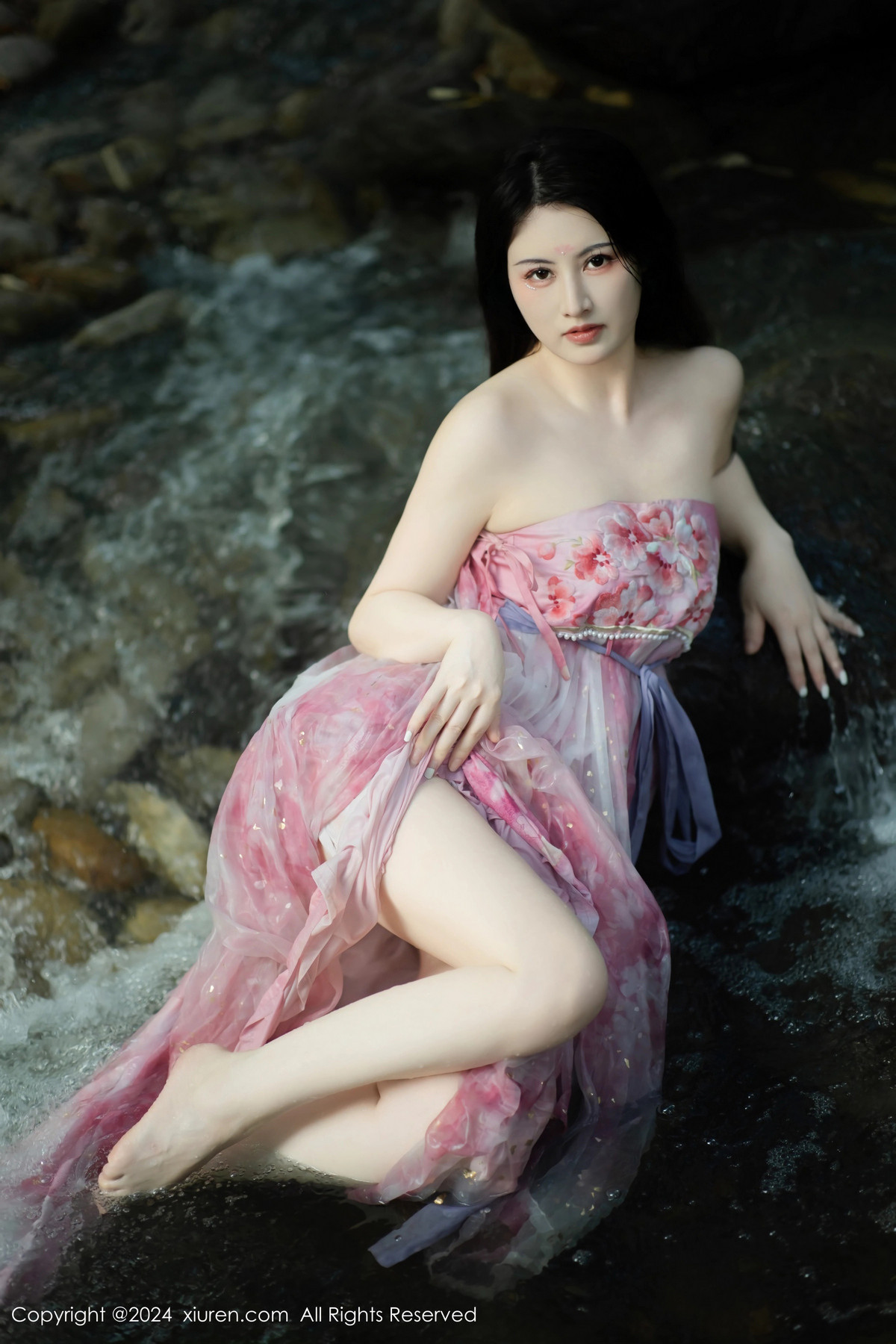 [秀人网] 2024.09.02 No.9100 诗诗kiki 美臀性感  第27张