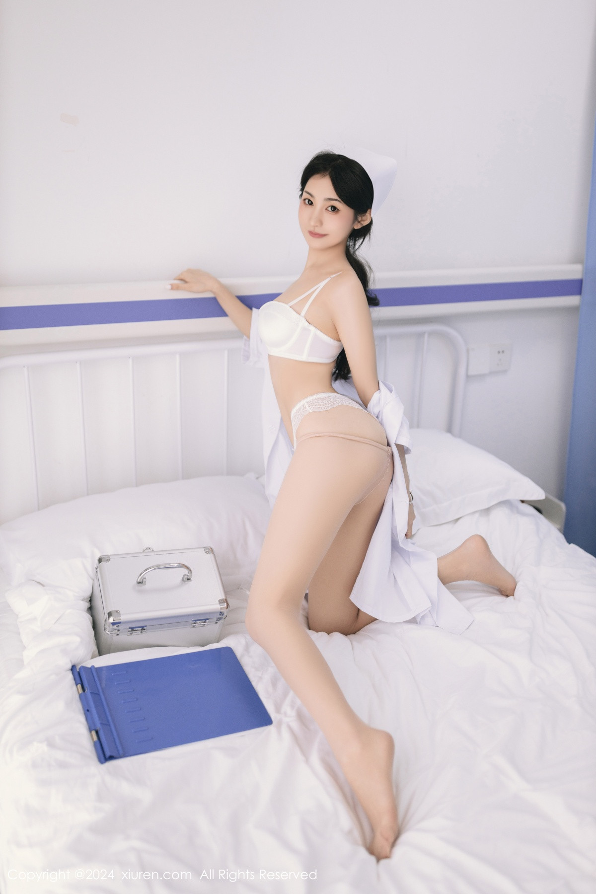 [秀人网] 2024.07.22 No.8897 鱼尾fish 丝袜美腿  第34张
