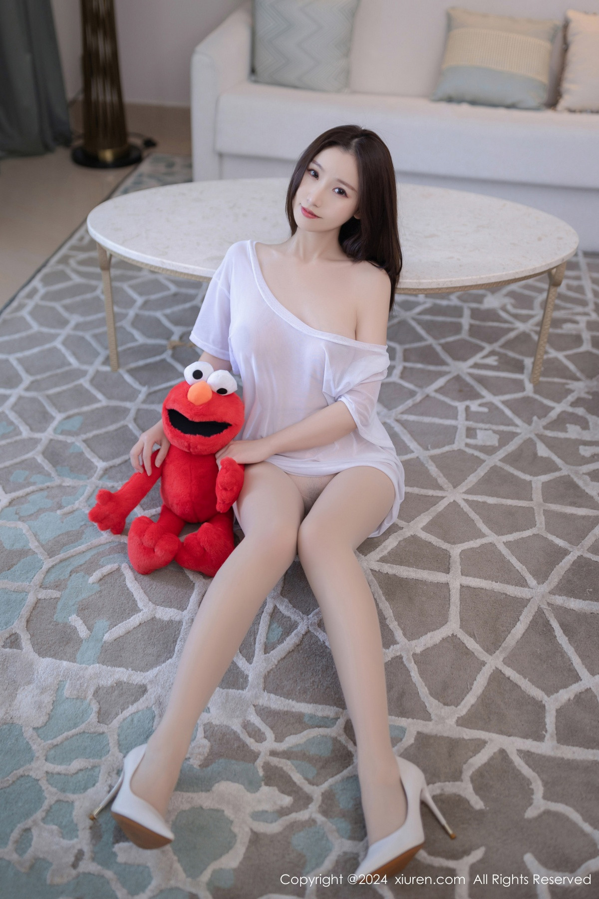 [秀人网] 2024.07.10 No.8834 杏子Yada 丝袜美腿  第20张
