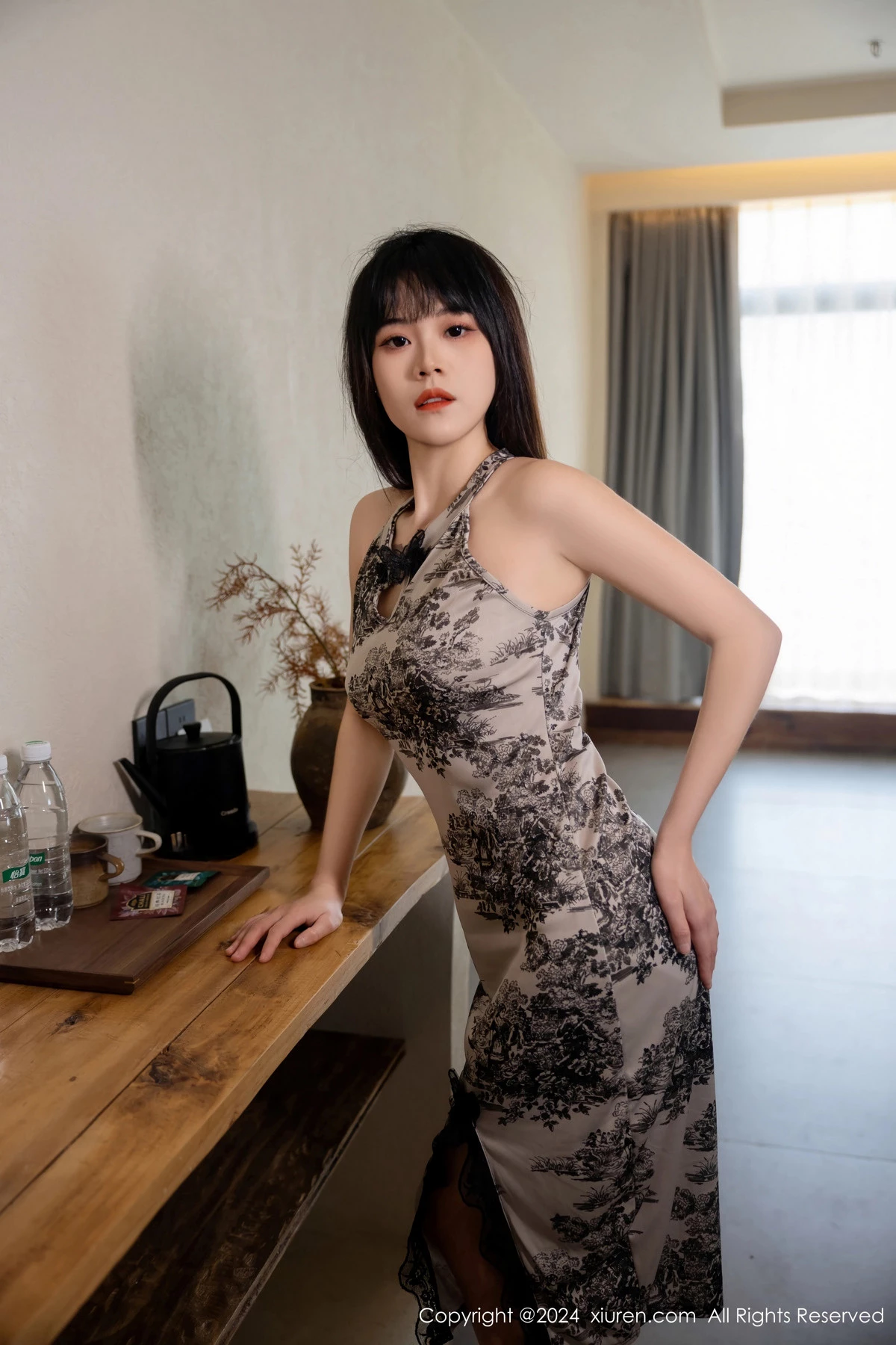 [秀人网] 2024.04.23 No.8434 唐安诺 性感美腿  第17张