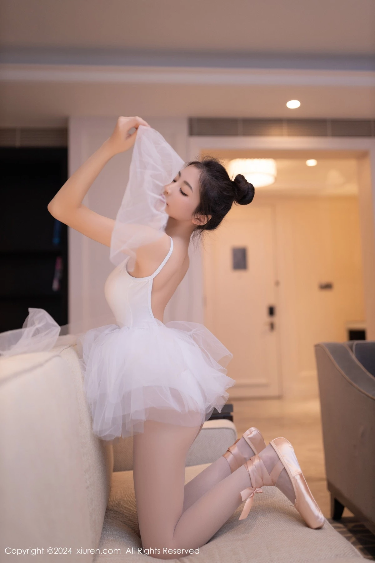 [秀人网] 2024.06.05 No.8657 鱼尾fish 丝袜美腿  第26张
