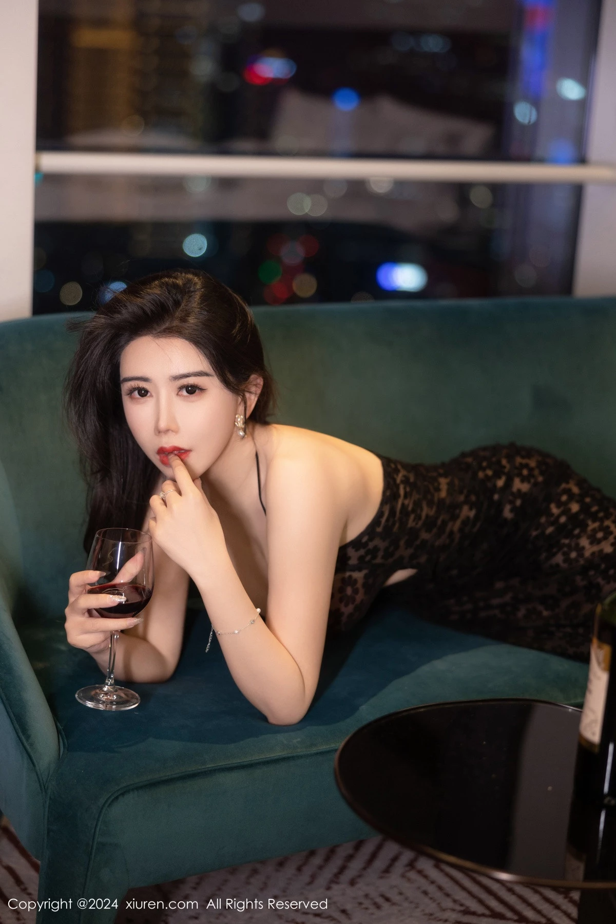 [秀人网] 2024.04.08 No.8355 李若汐 美胸性感  第15张