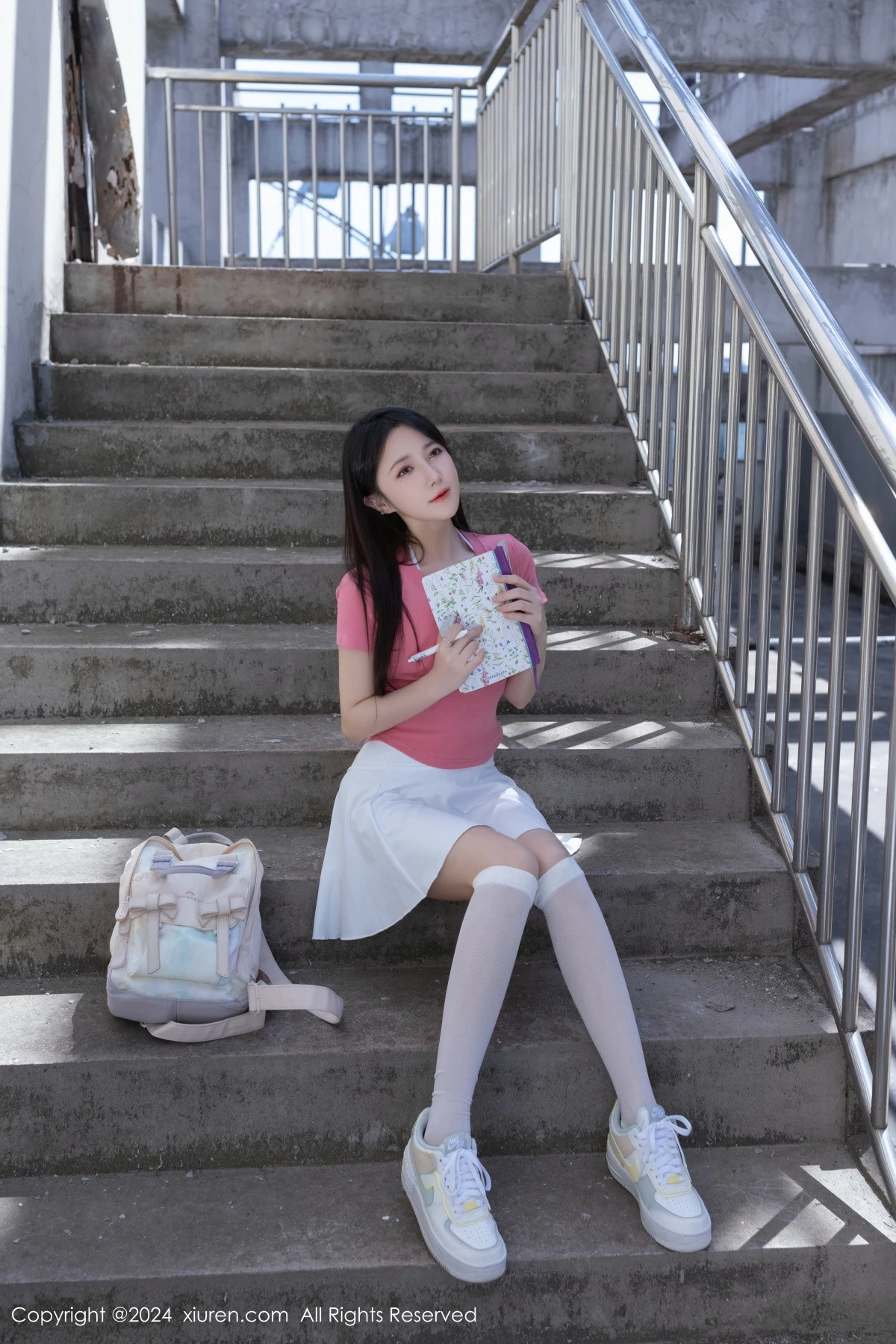 [秀人网] 2024.04.26 No.8457 鱼子酱Fish 天台少女  第4张