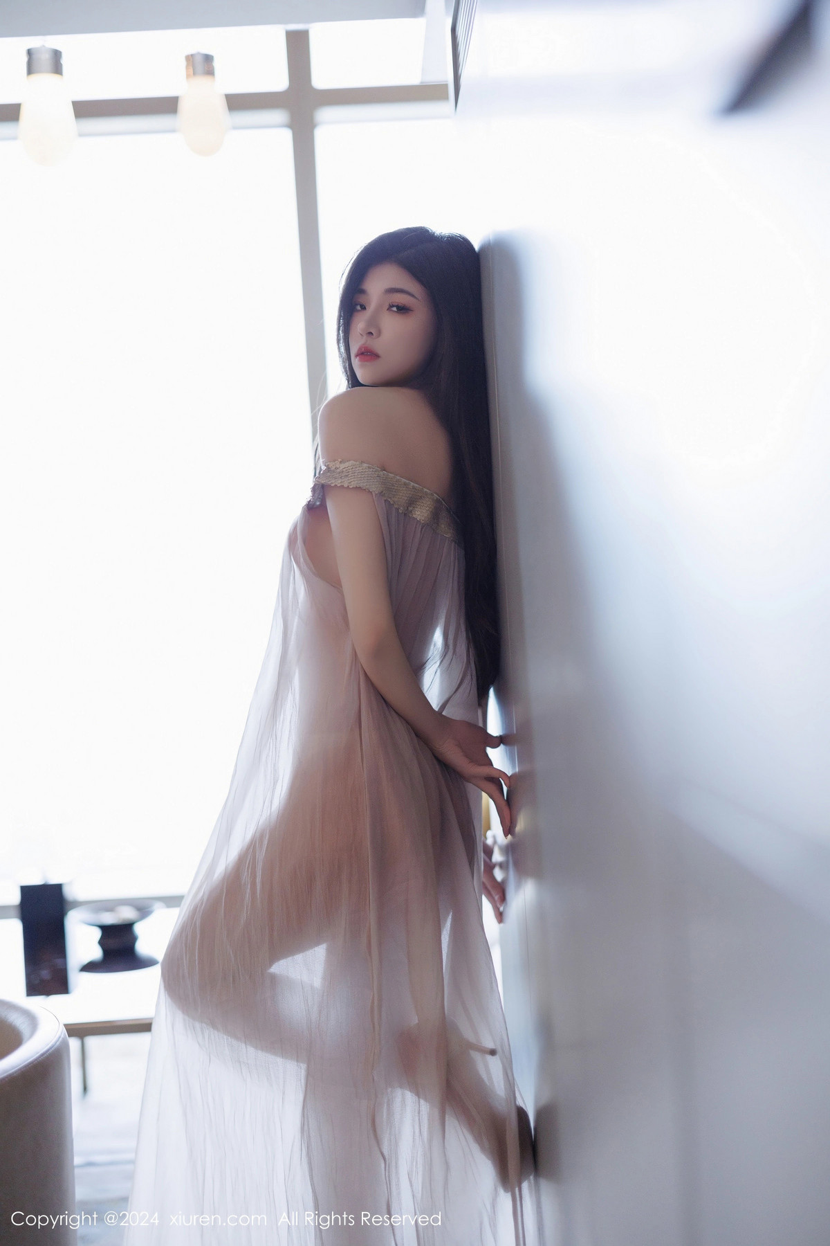 [秀人网] 2024.11.11 No.9426 初梦瑶 美腿性感  第32张