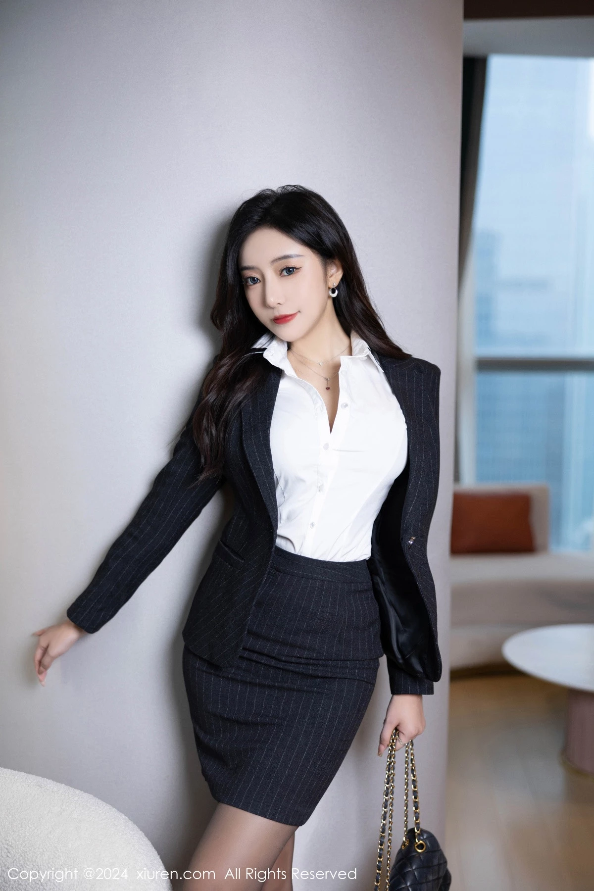 [秀人网] 2024.06.05 No.8656 王馨瑶yanni 黑丝美腿  第33张
