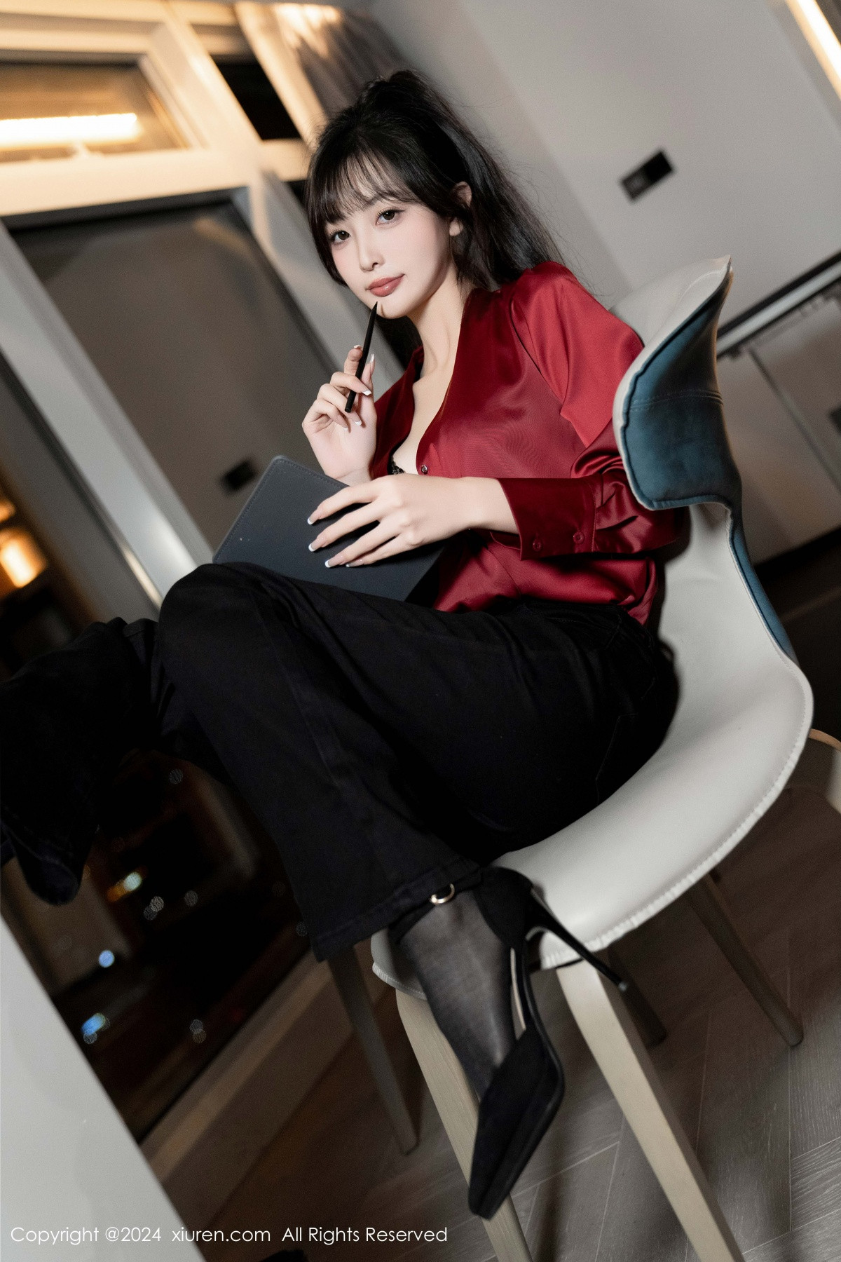 [秀人网] 2024.10.16 No.9299 林星阑 黑丝美腿  第24张