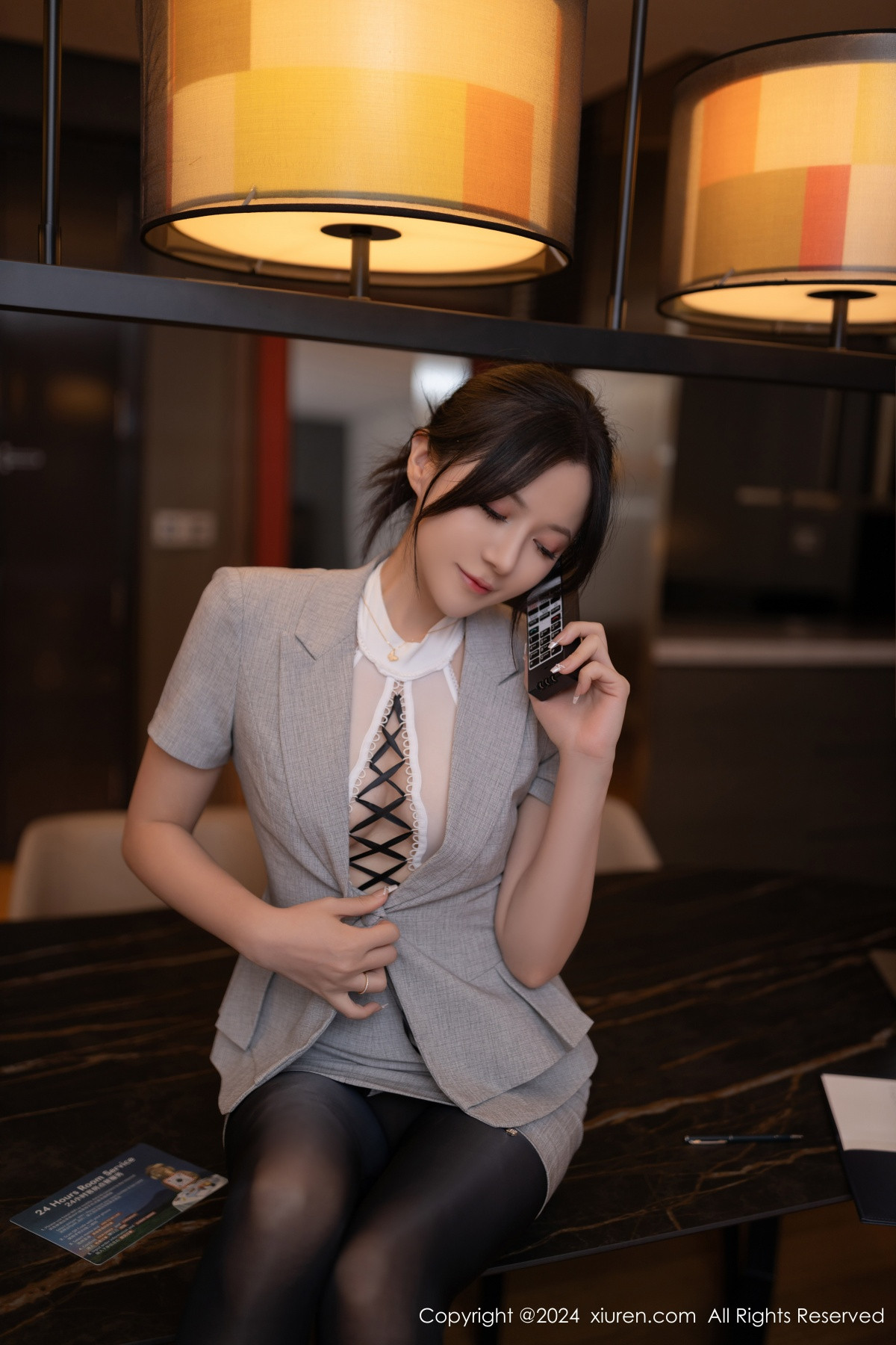 [秀人网] 2024.09.20 No.9189 鱼子酱Fish 黑丝美腿  第14张