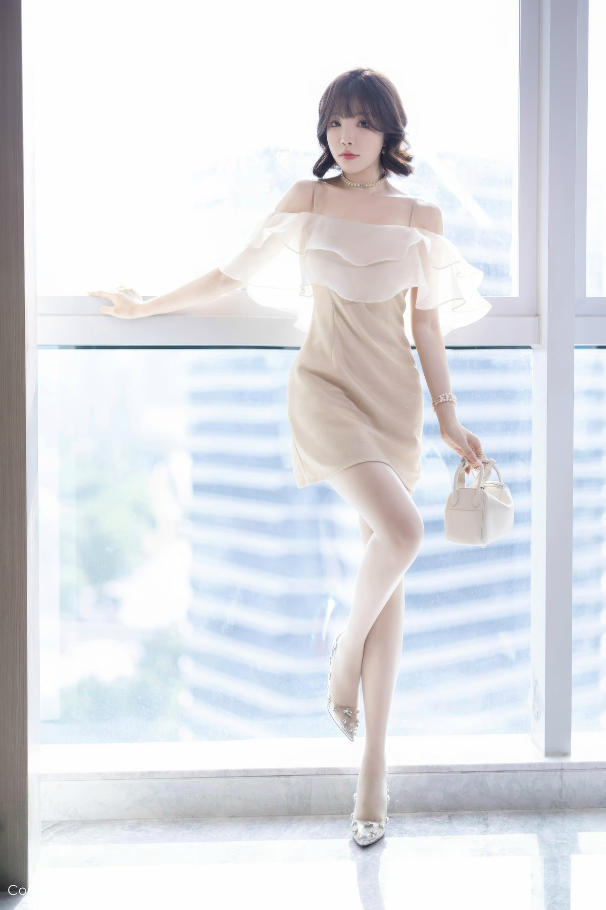 [秀人网] 2024.07.25 No.8917 徐莉芝Booty 丝袜美腿  第19张