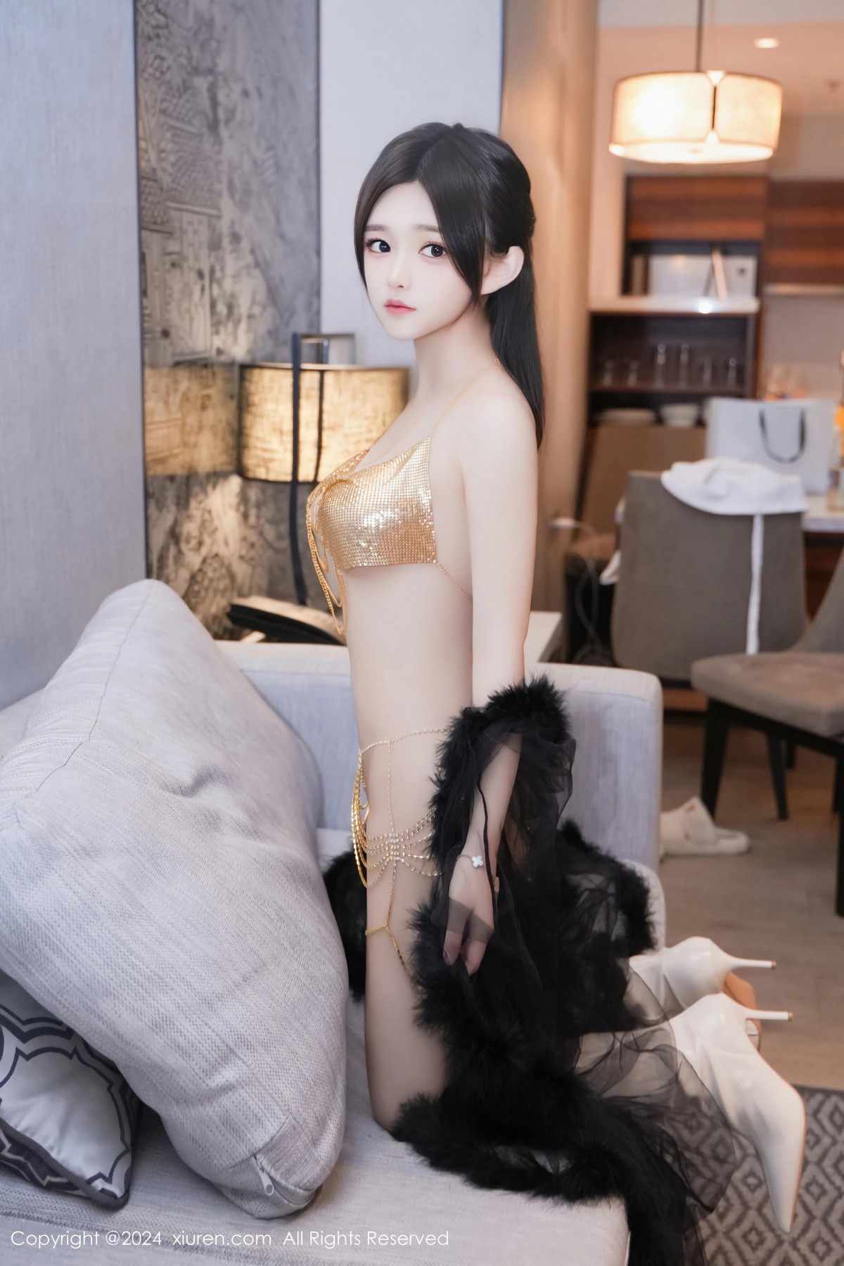 [秀人网] 2024.06.12 No.8686 奶茶味的包子 美腿性感  第54张