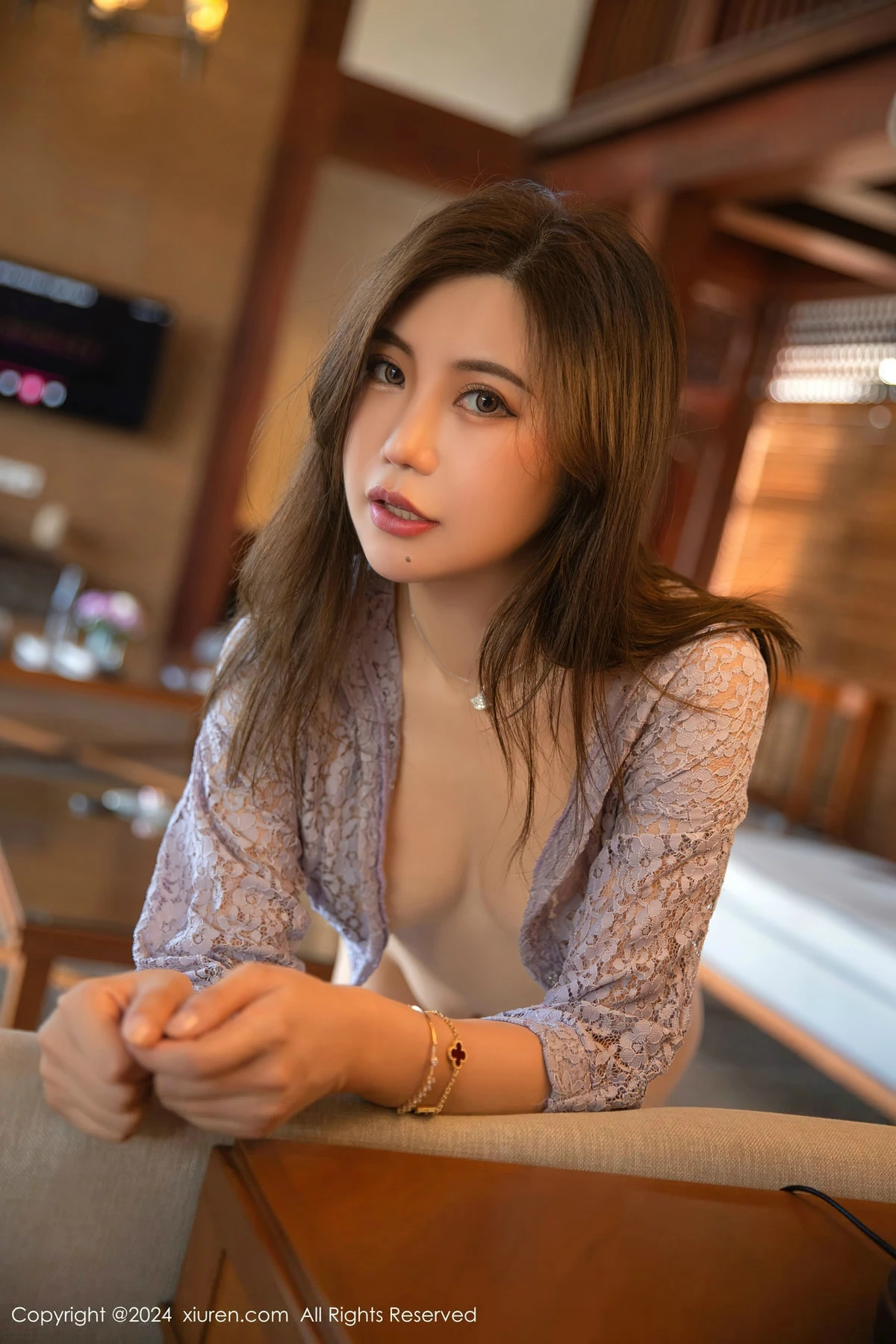 [秀人网] 2024.03.27 No.8299 绮里嘉ula 美腿丝袜  第39张