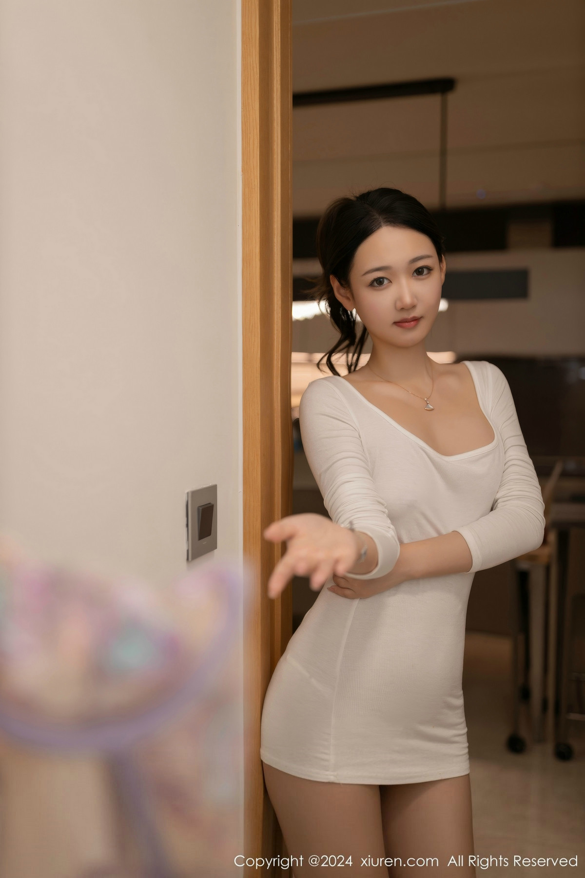[秀人网] 2024.11.04 No.9392 唐安琪 丝袜美腿  第26张