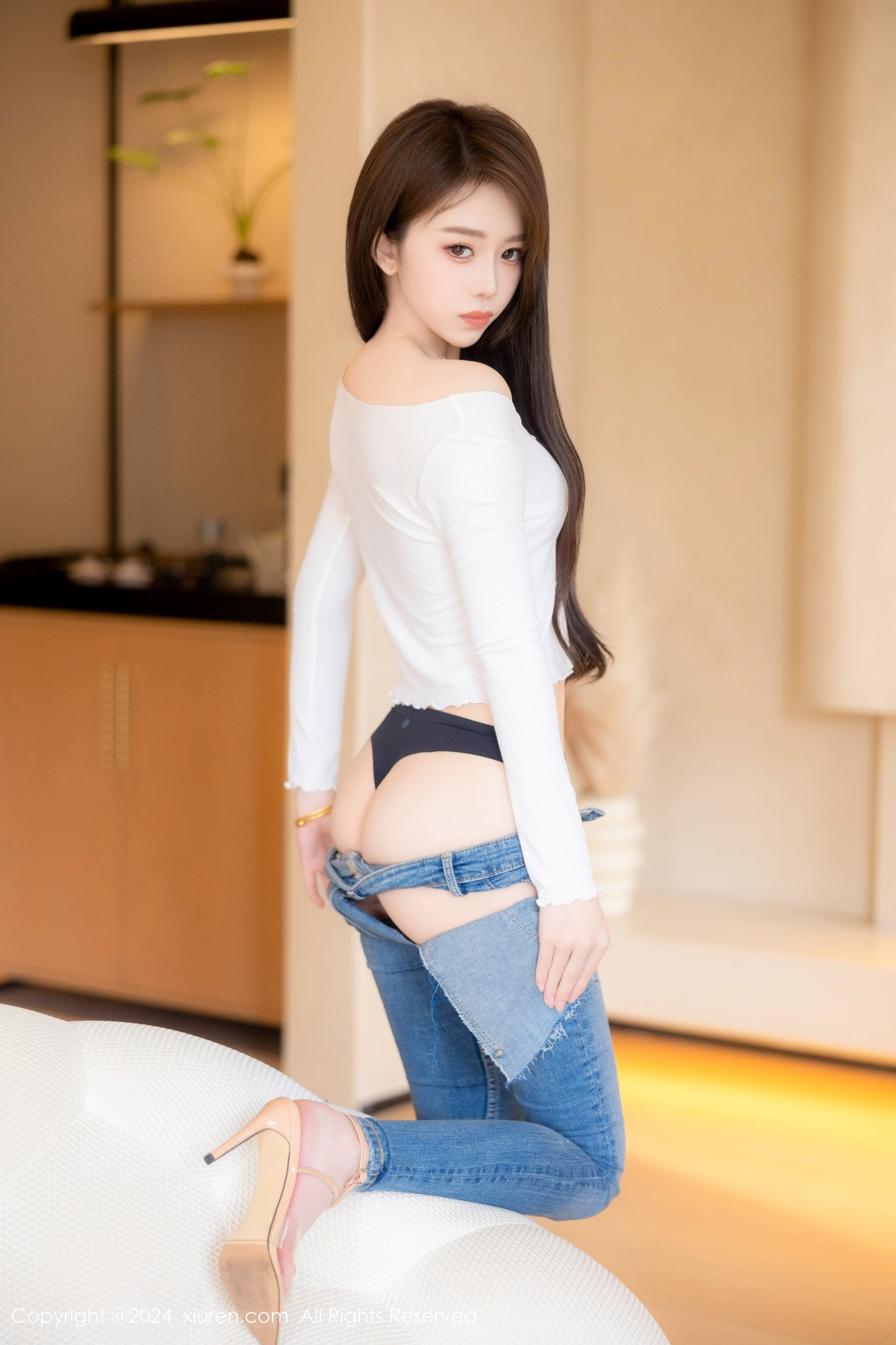[秀人网] 2024.06.21 No.8740 奶瓶. 美腿性感  第50张