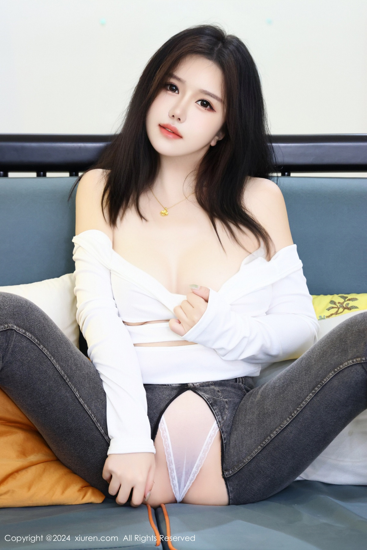 [秀人网] 2024.07.12 No.8853 小薯条nienie 性感美乳  第13张