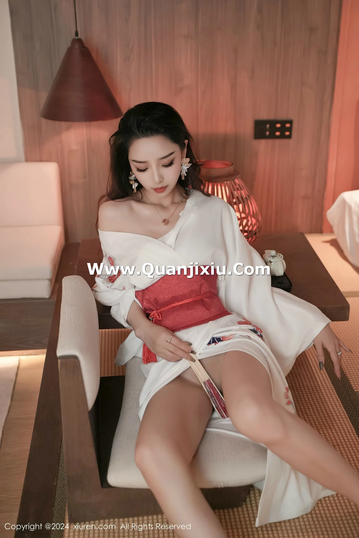 [秀人网] 2024.04.10 No.8367 苏曼兮 美腿性感  第18张