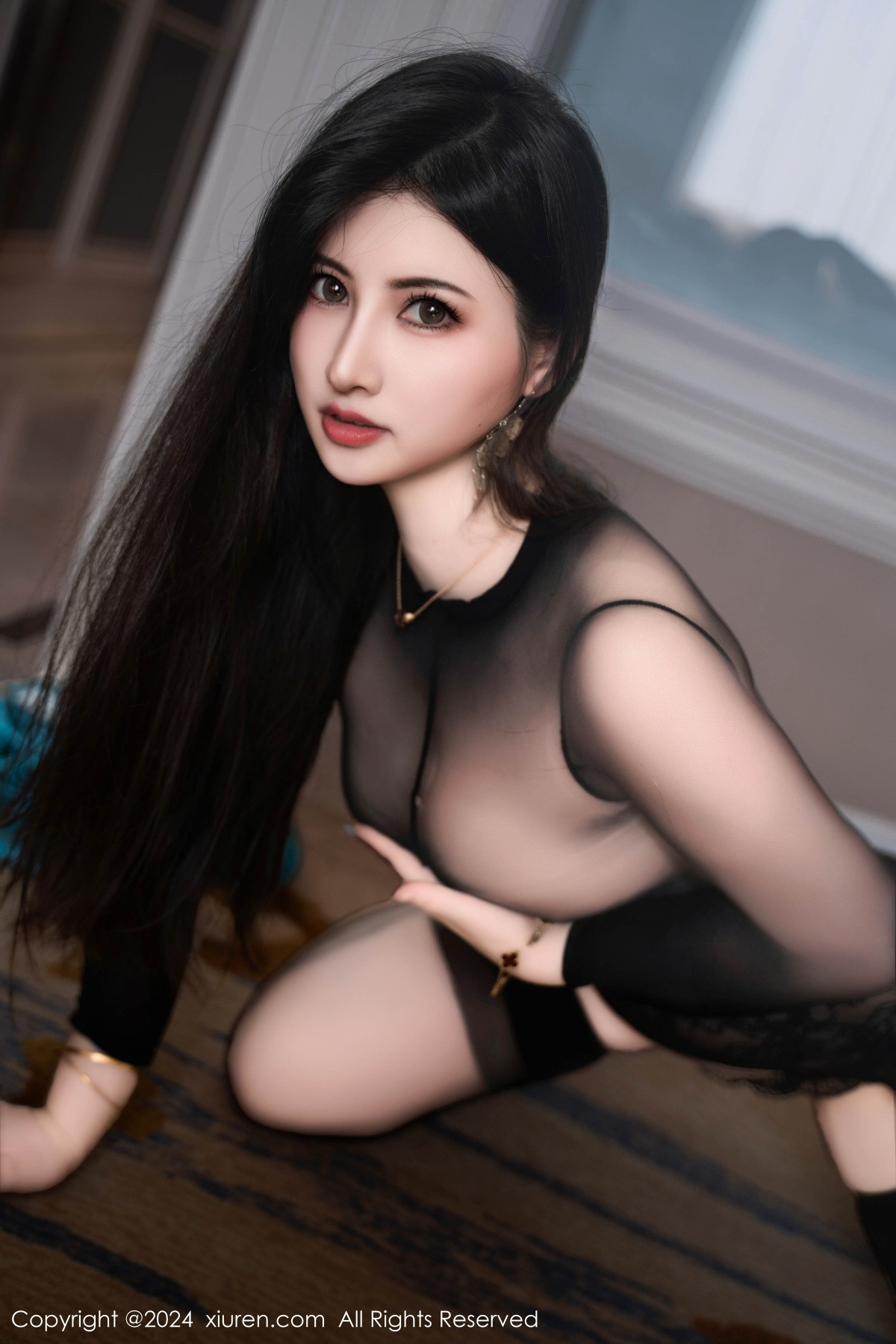 [秀人网] 2024.08.20 No.9039 诗诗kiki 长裙美腿  第84张