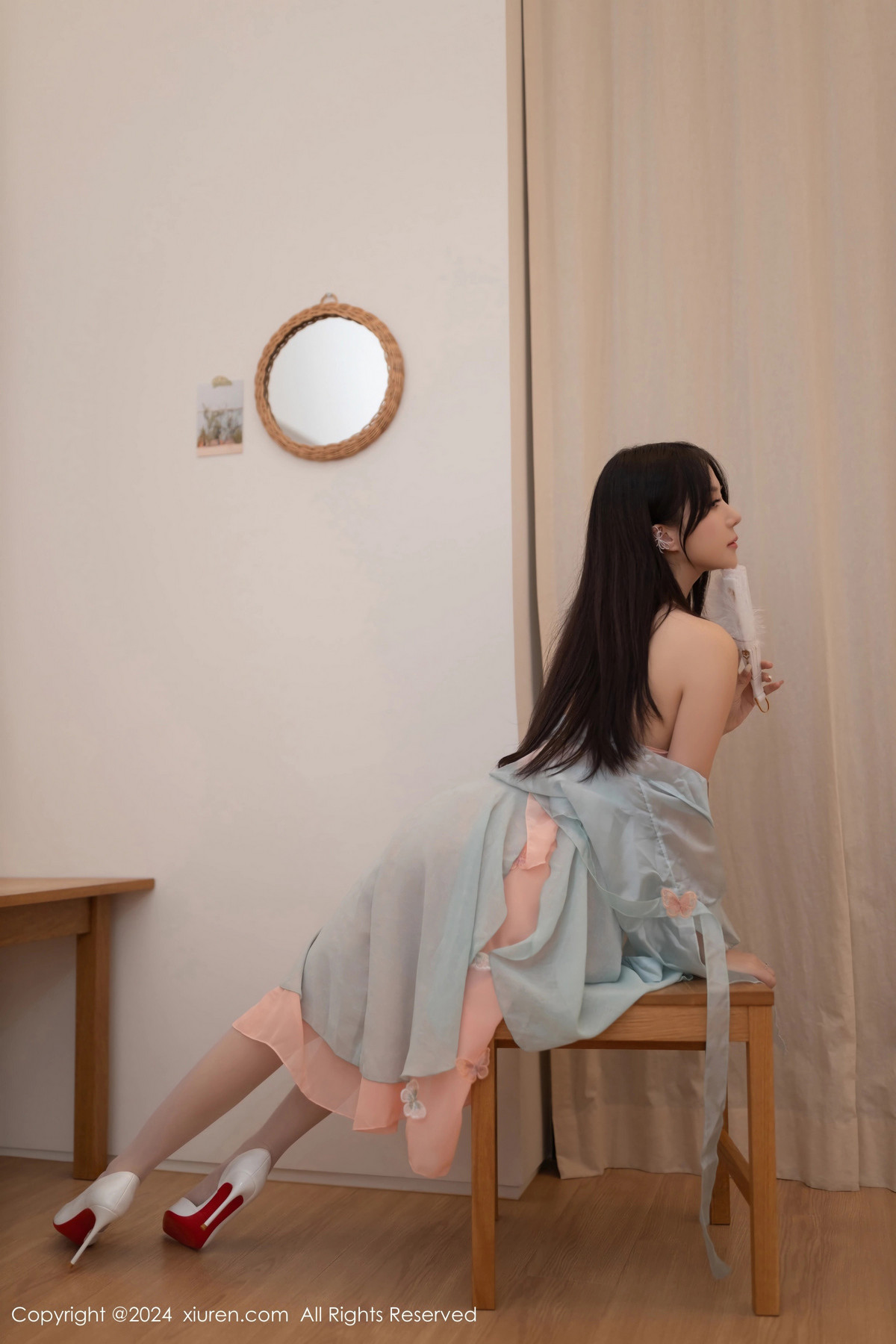 [秀人网] 2024.08.30 No.9093 鱼子酱Fish 丝袜美腿  第17张