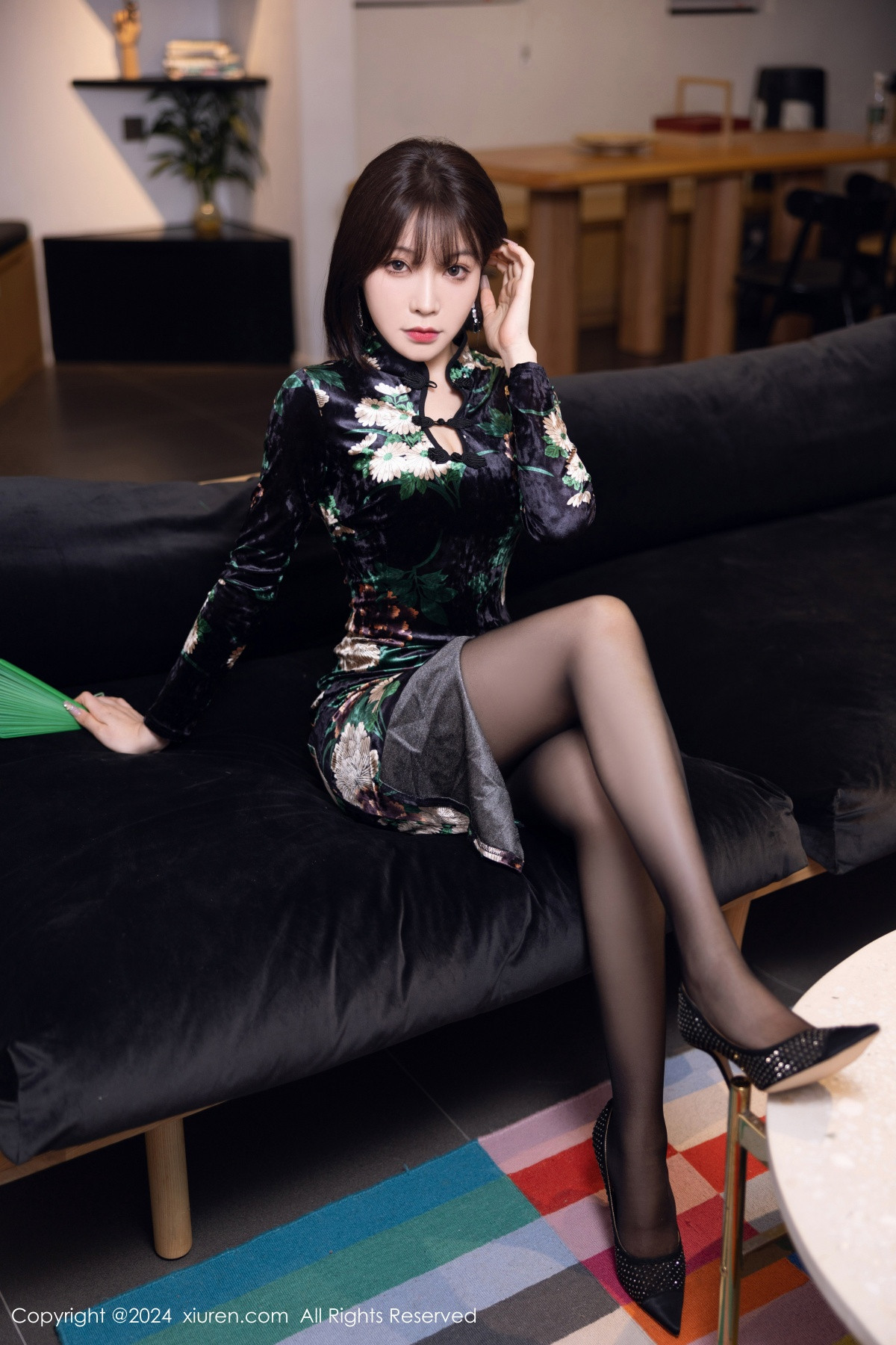 [秀人网] 2024.07.17 No.8876 徐莉芝Booty 黑丝美腿  第11张