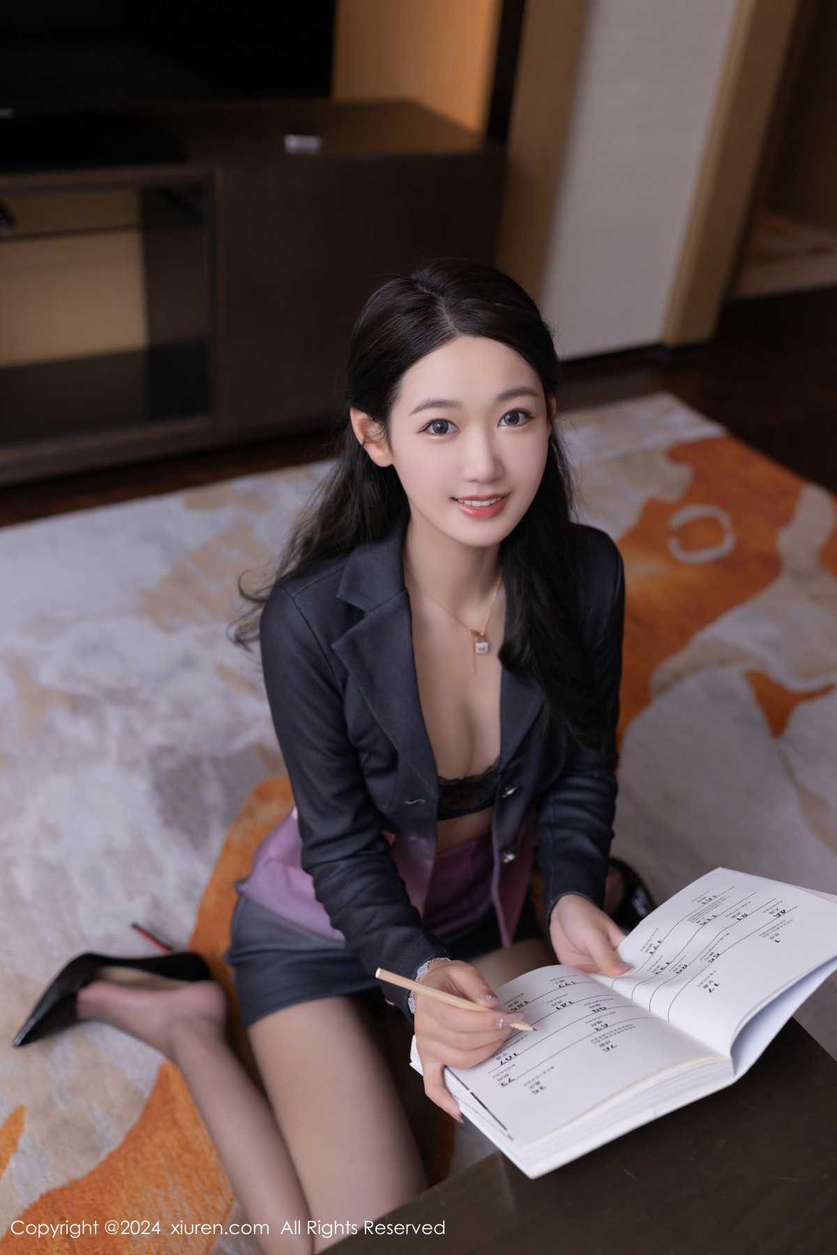 [秀人网] 2024.08.12 No.9004 唐安琪 黑丝美腿  第12张