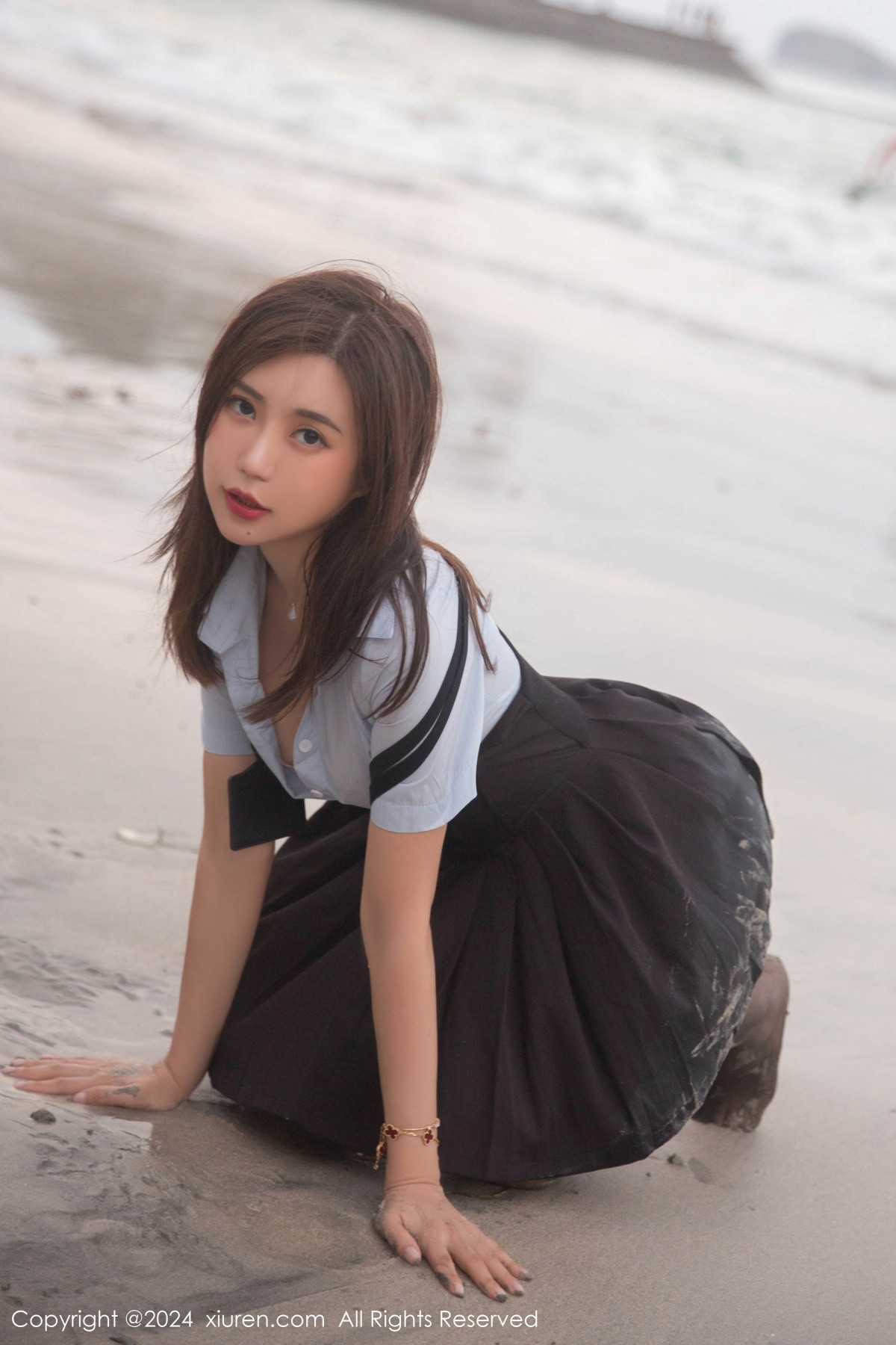 [秀人网] 2024.06.25 No.8752 绮里嘉ula 海边沙滩  第32张
