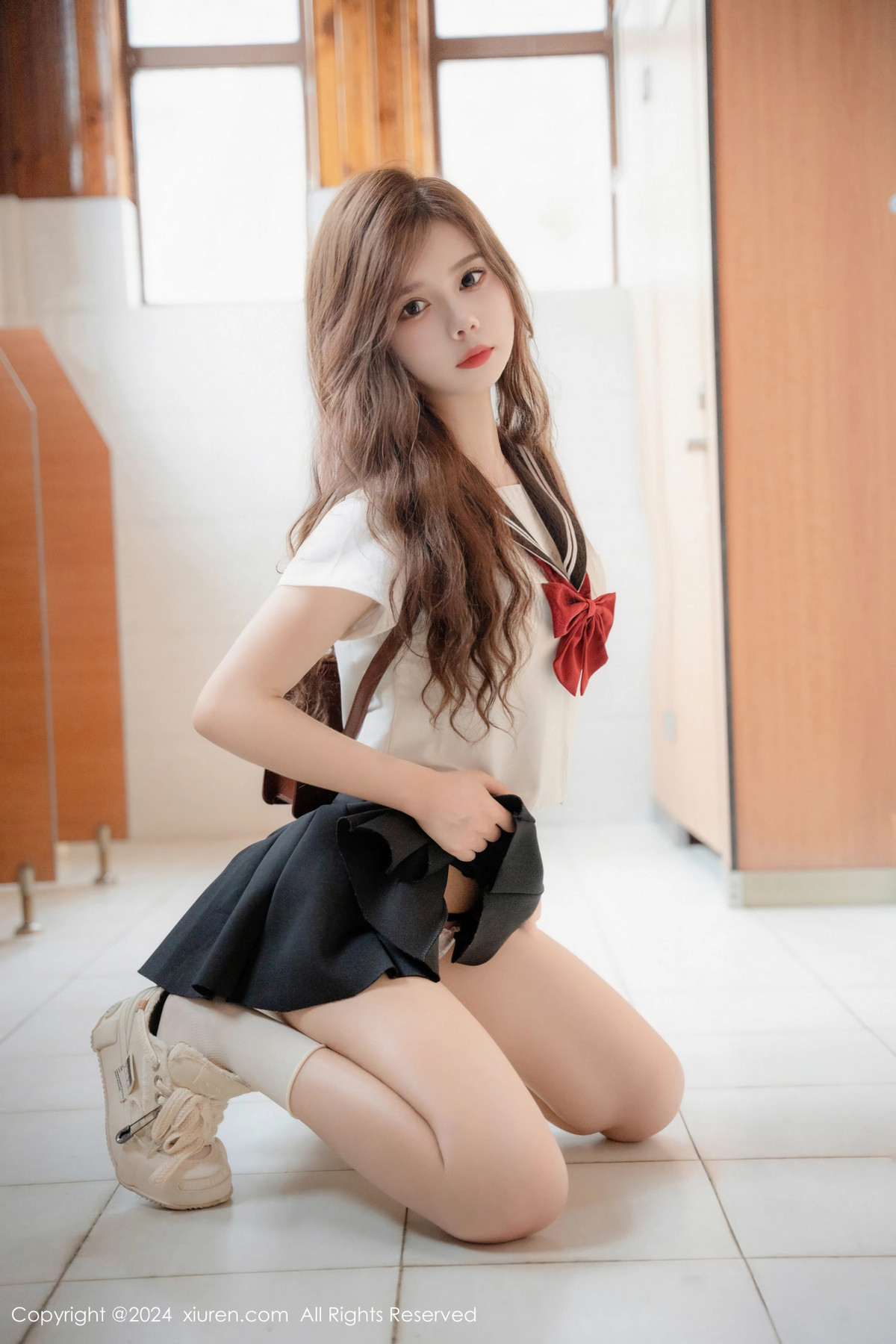 [秀人网] 2024.08.01 No.8948 拍黄瓜girl 制服美腿  第28张
