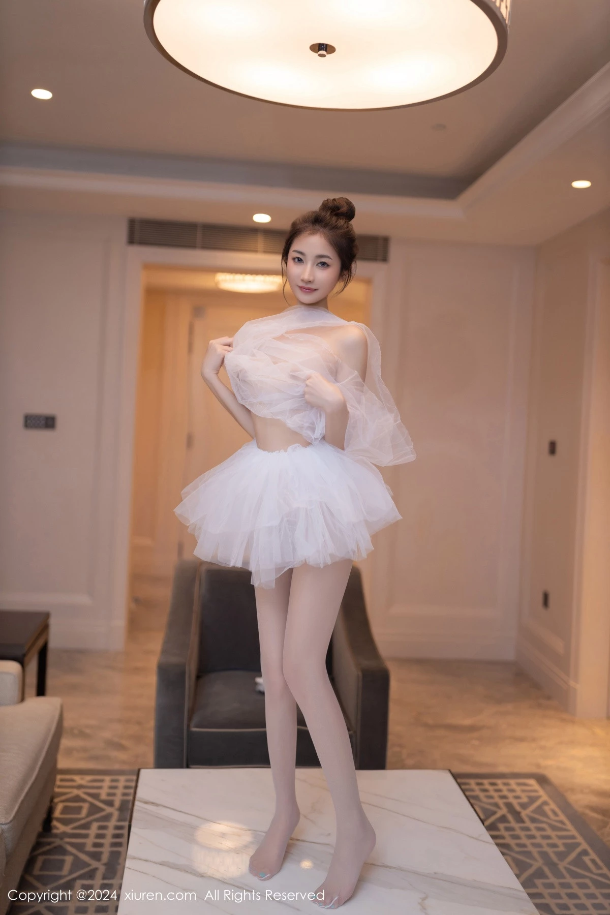 [秀人网] 2024.06.05 No.8657 鱼尾fish 丝袜美腿  第45张