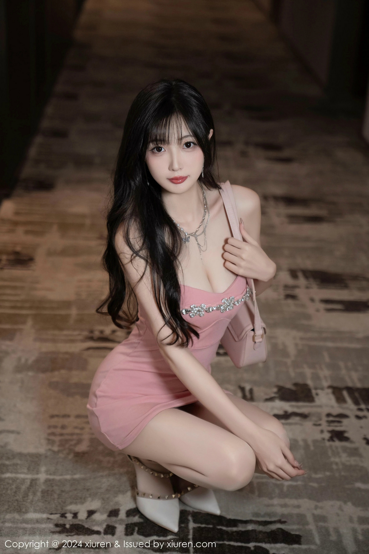 [秀人网] 2024.11.01 No.9380 林星阑 丝袜美腿  第32张
